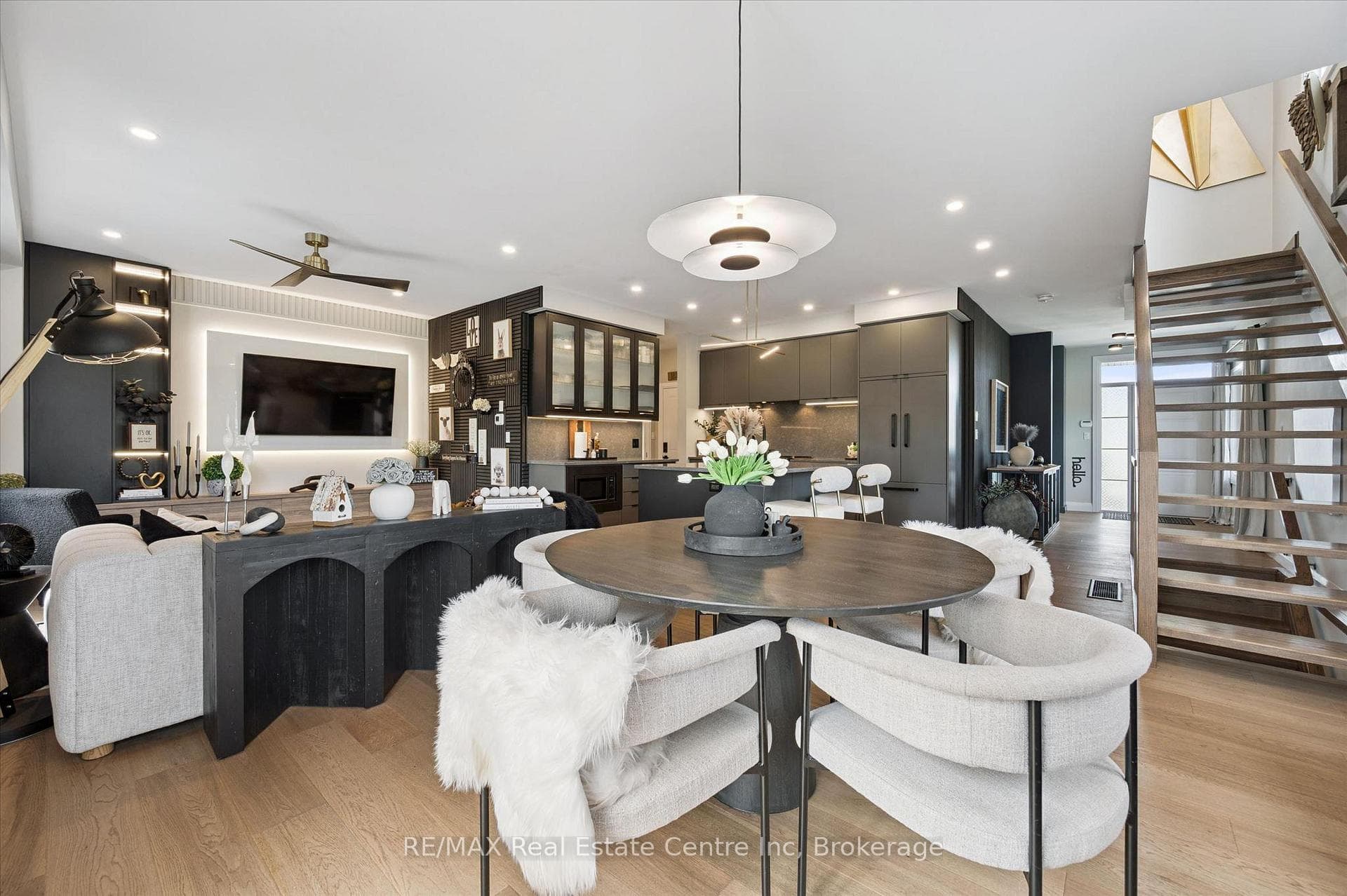 3 Queensbrook Crescent photo 10
