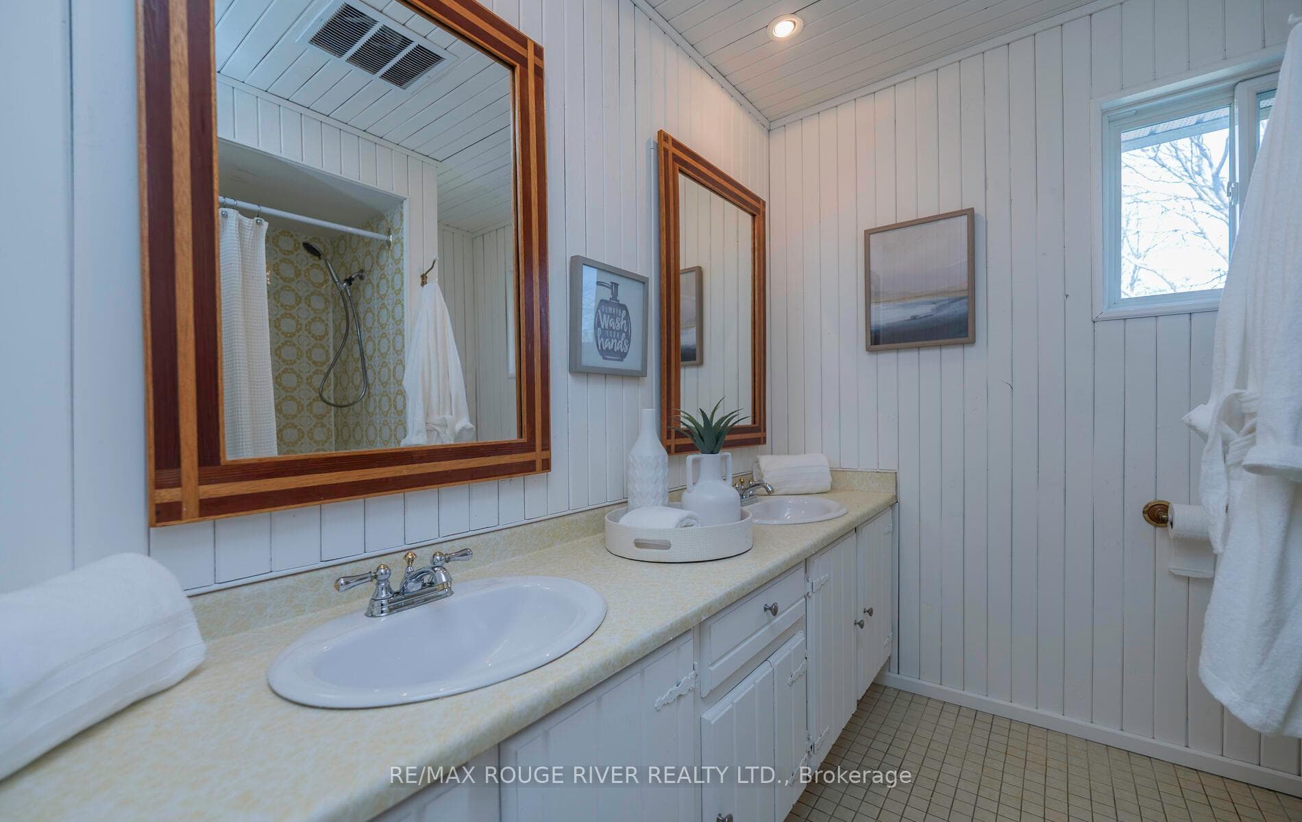 124 Acheson Boulevard photo 26