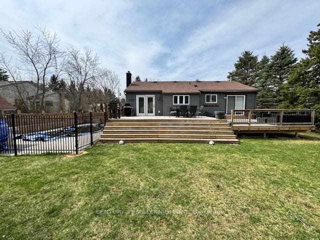 82 Holmes Drive photo 40