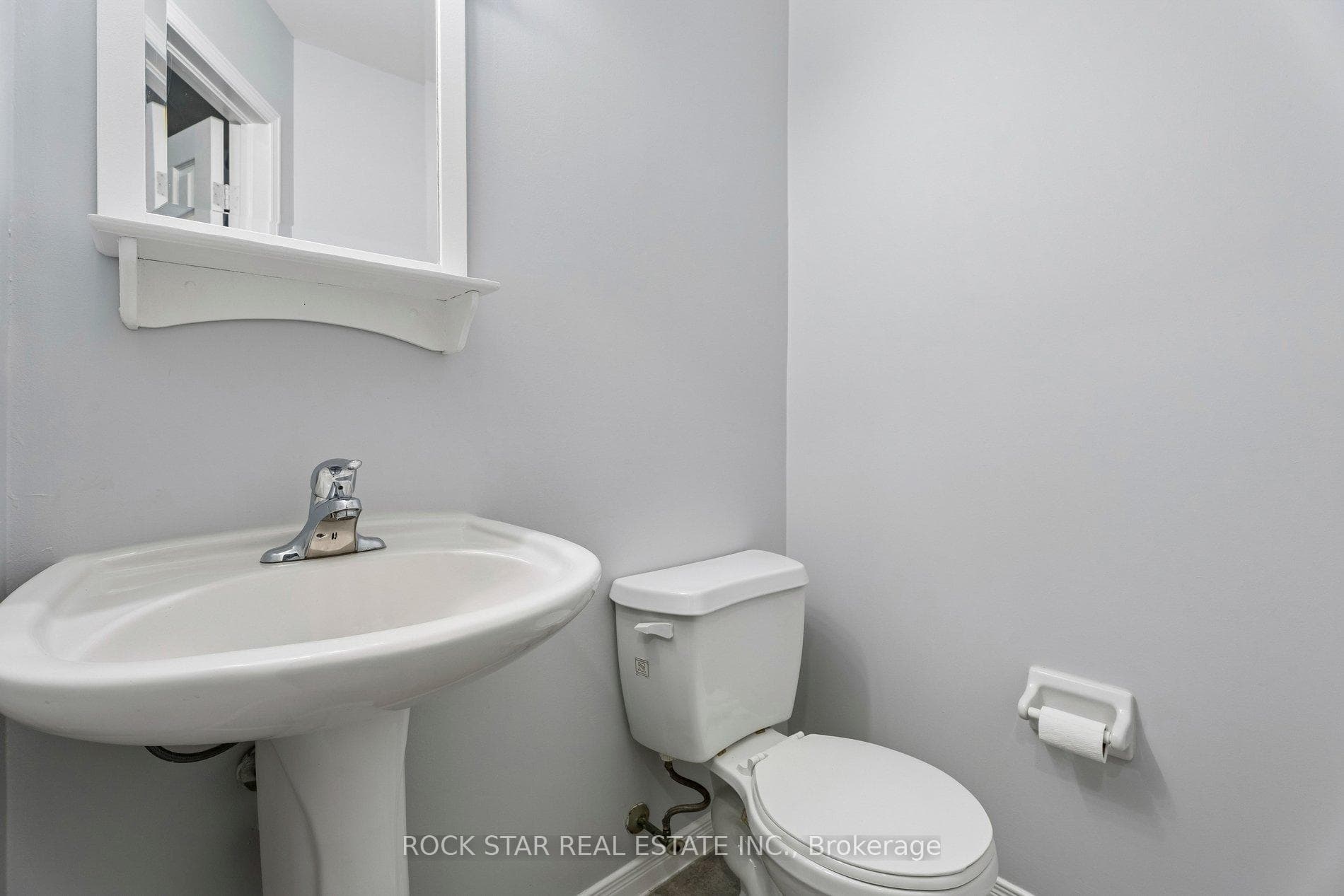 1860 Upper Gage Avenue Unit 3 photo 3