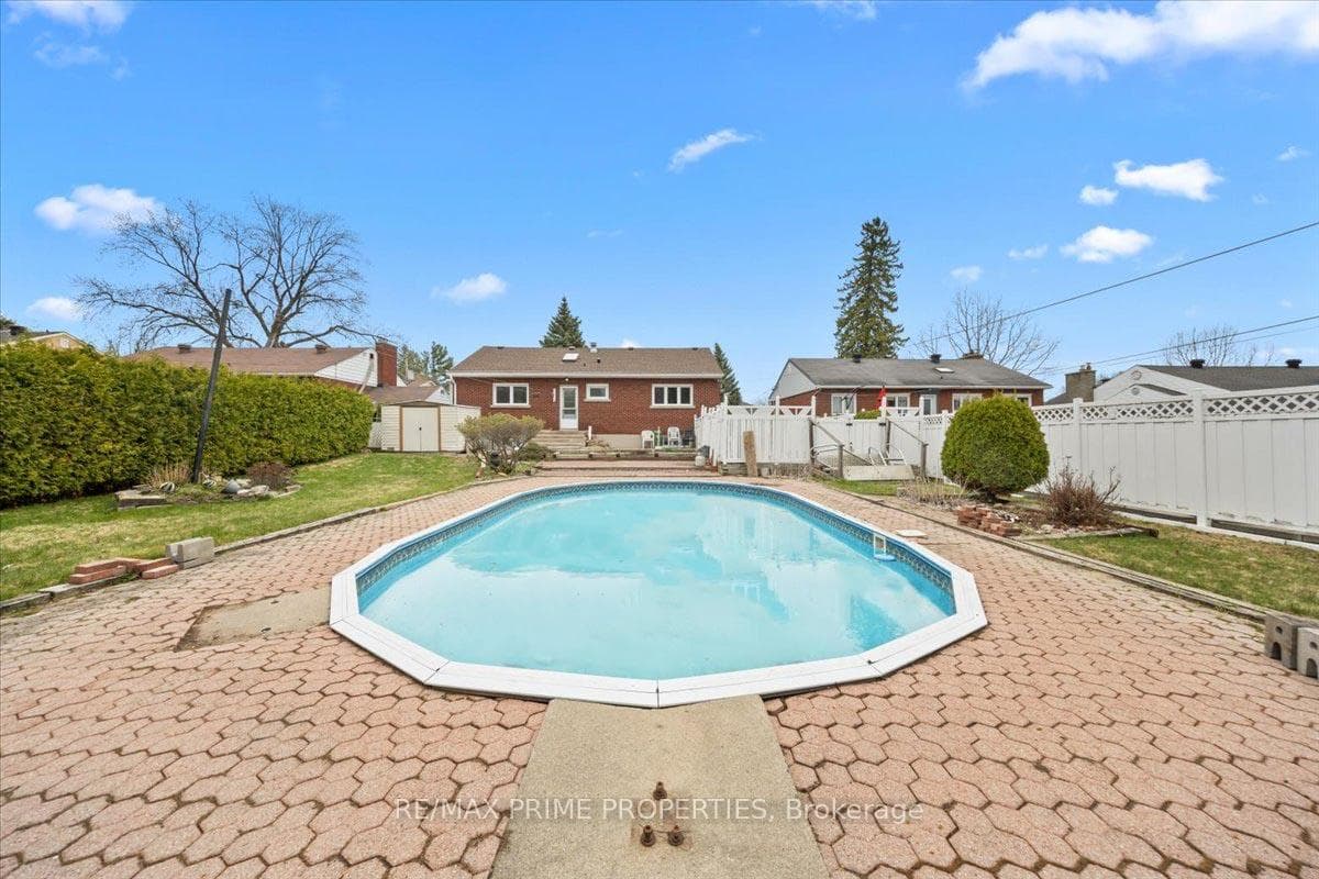 72 Crownhill Street photo 29