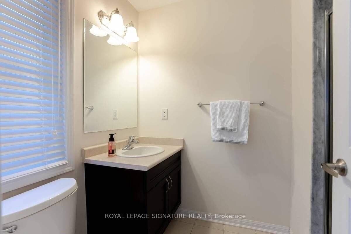 926 Nadalin Heights photo 20