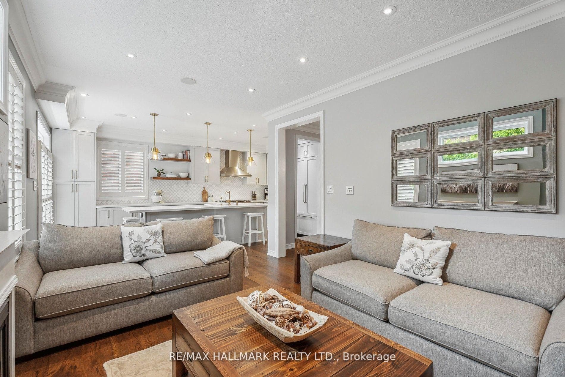 68 Vandervoort Drive photo 9