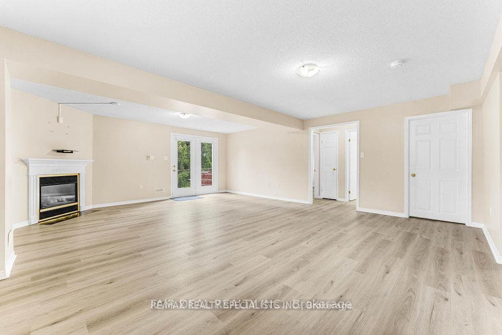 485 Nova Scotia Court photo 25