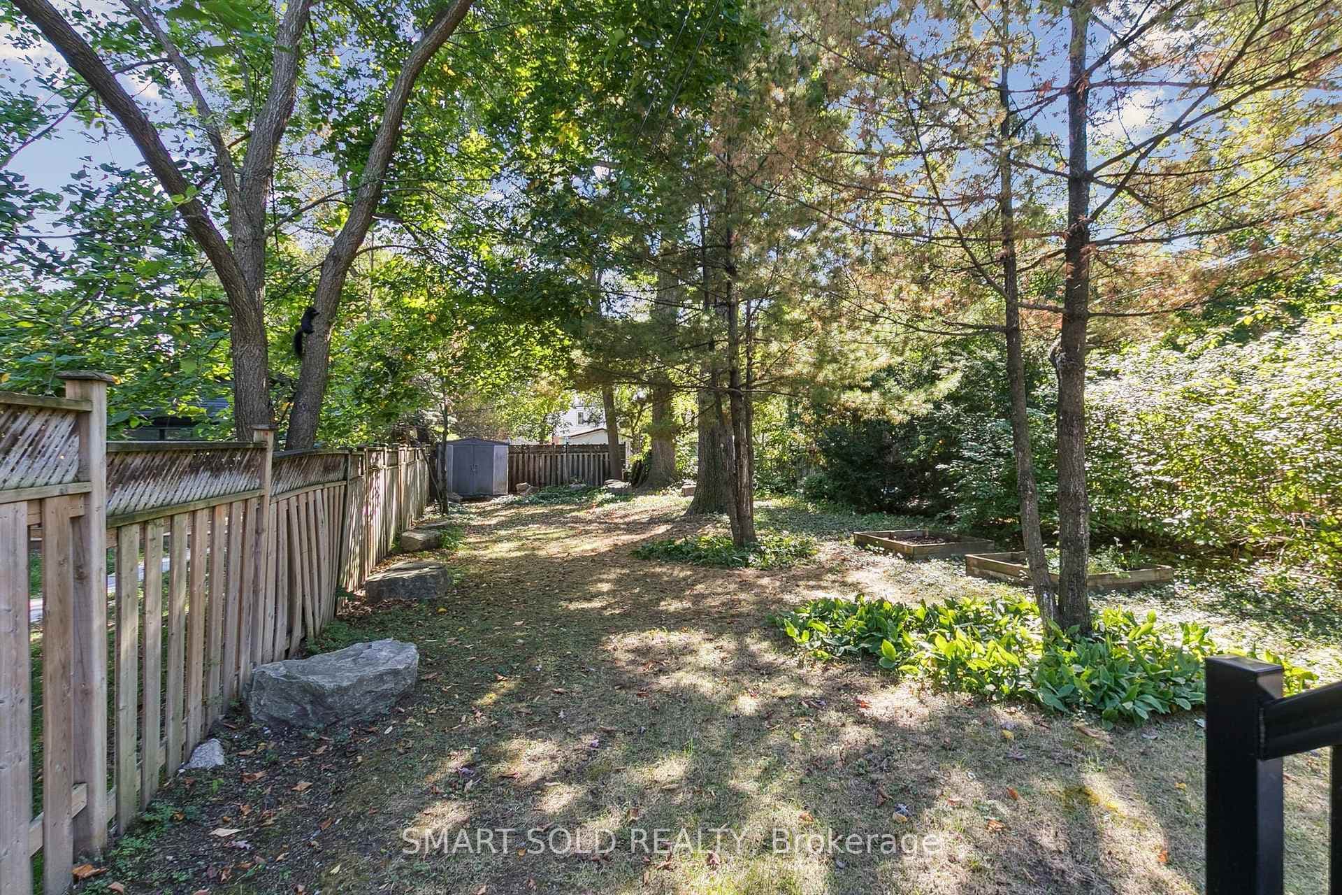 341 Balliol Street photo 44