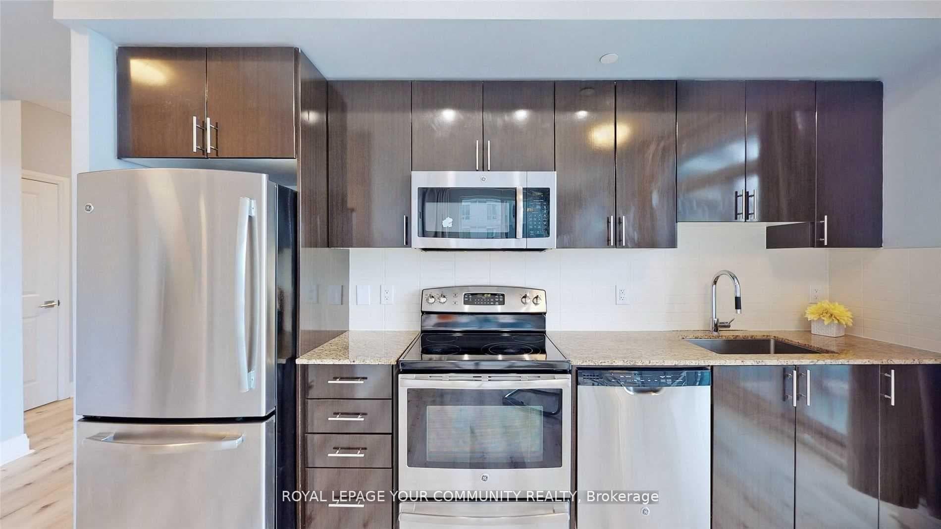 7165 Yonge Street Unit 730 photo 11