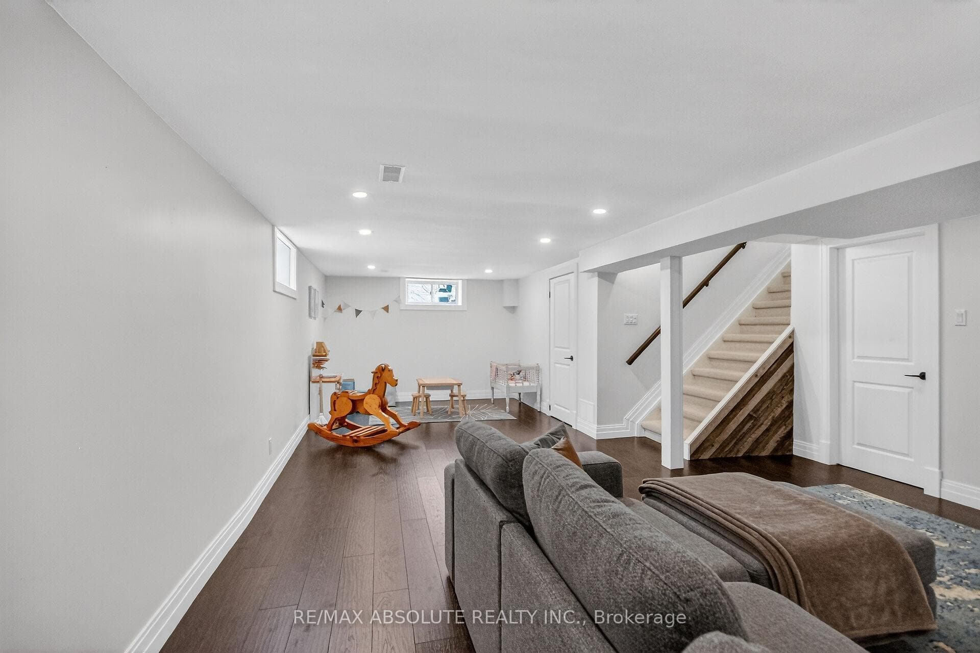 6560 Michelangelo Court photo 46