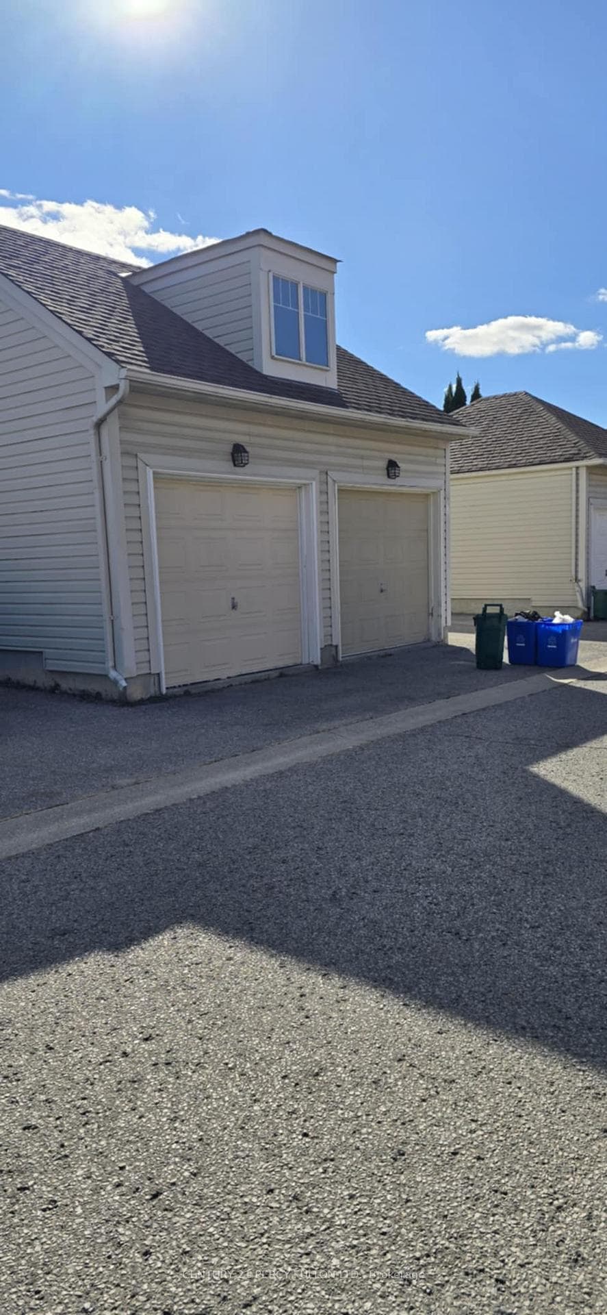 96 Riverlands Avenue photo 24