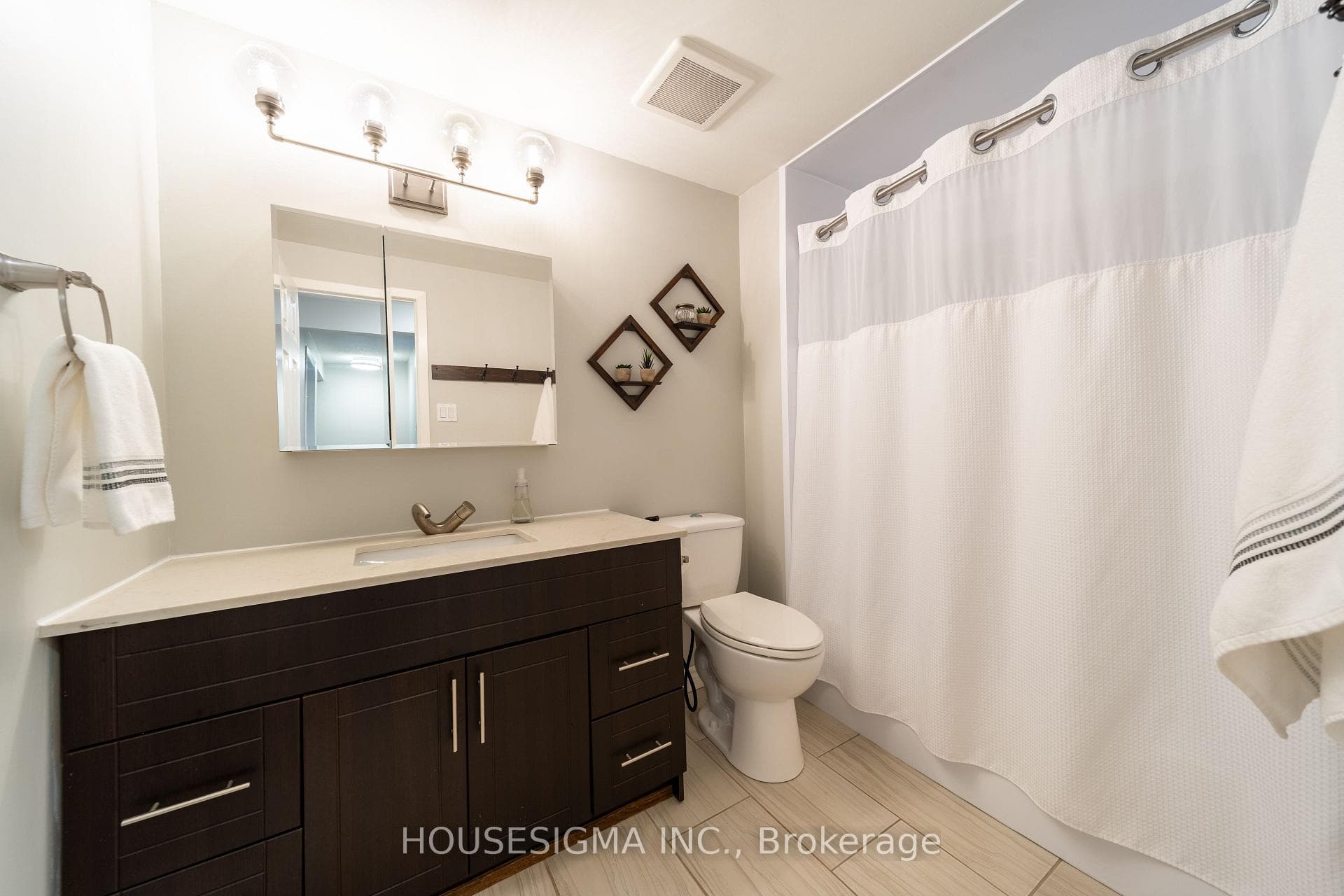 900 Pond View Road Unit 122 photo 24
