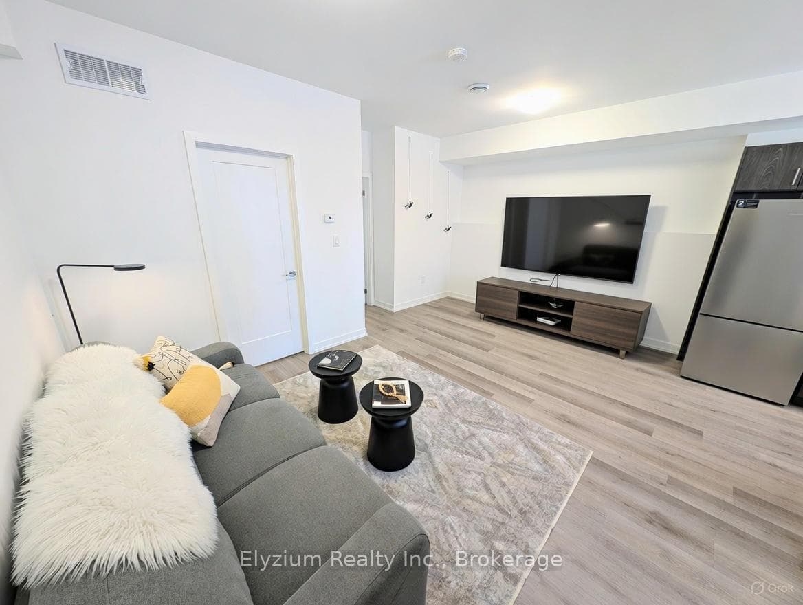 781 Clare Avenue Unit 211 photo 4
