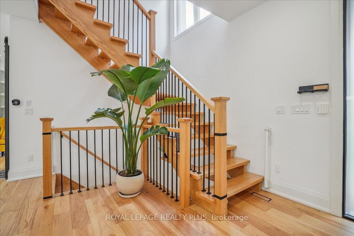 739 Scenic Drive photo 23