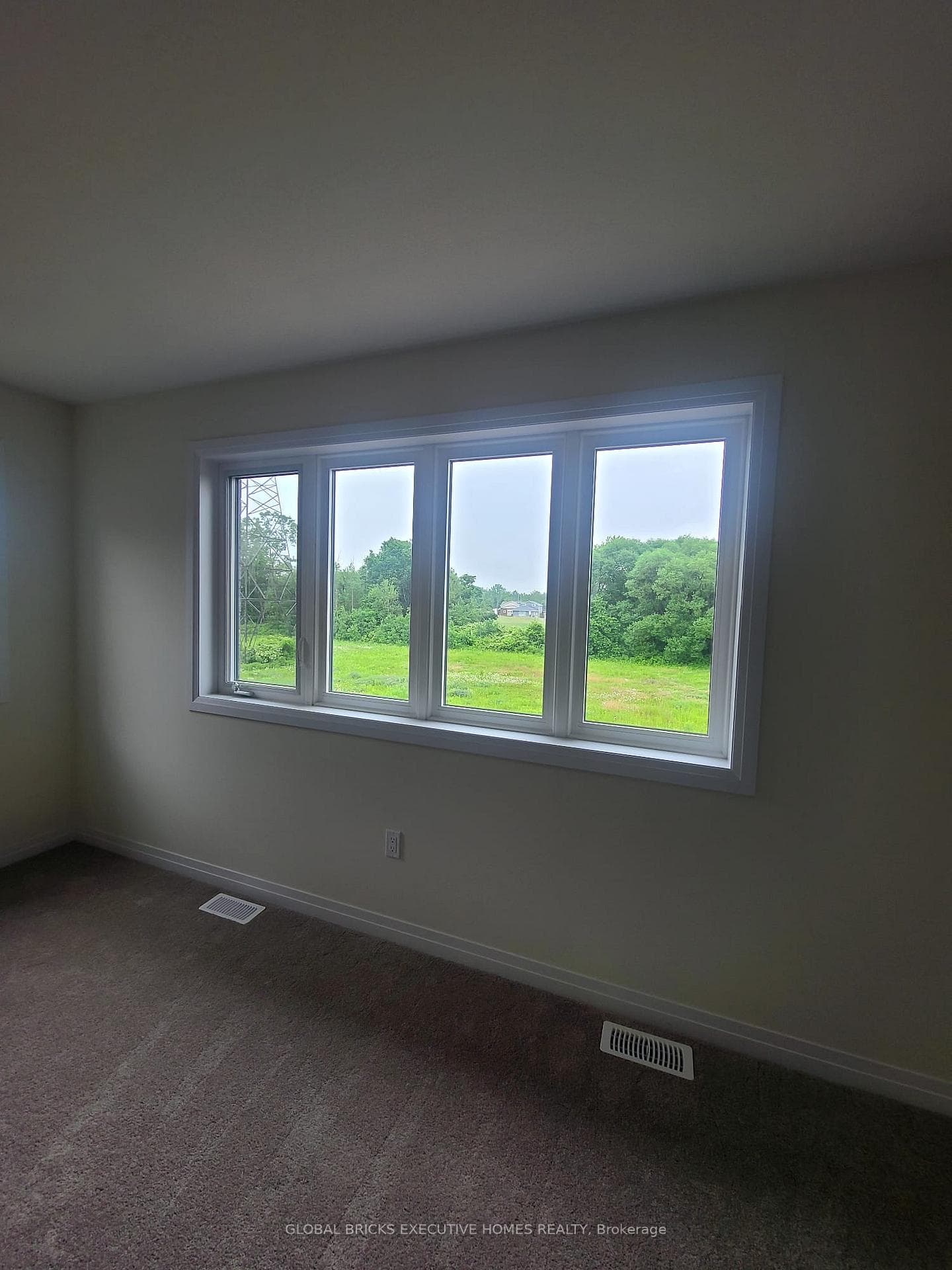 11 Poett Avenue photo 41