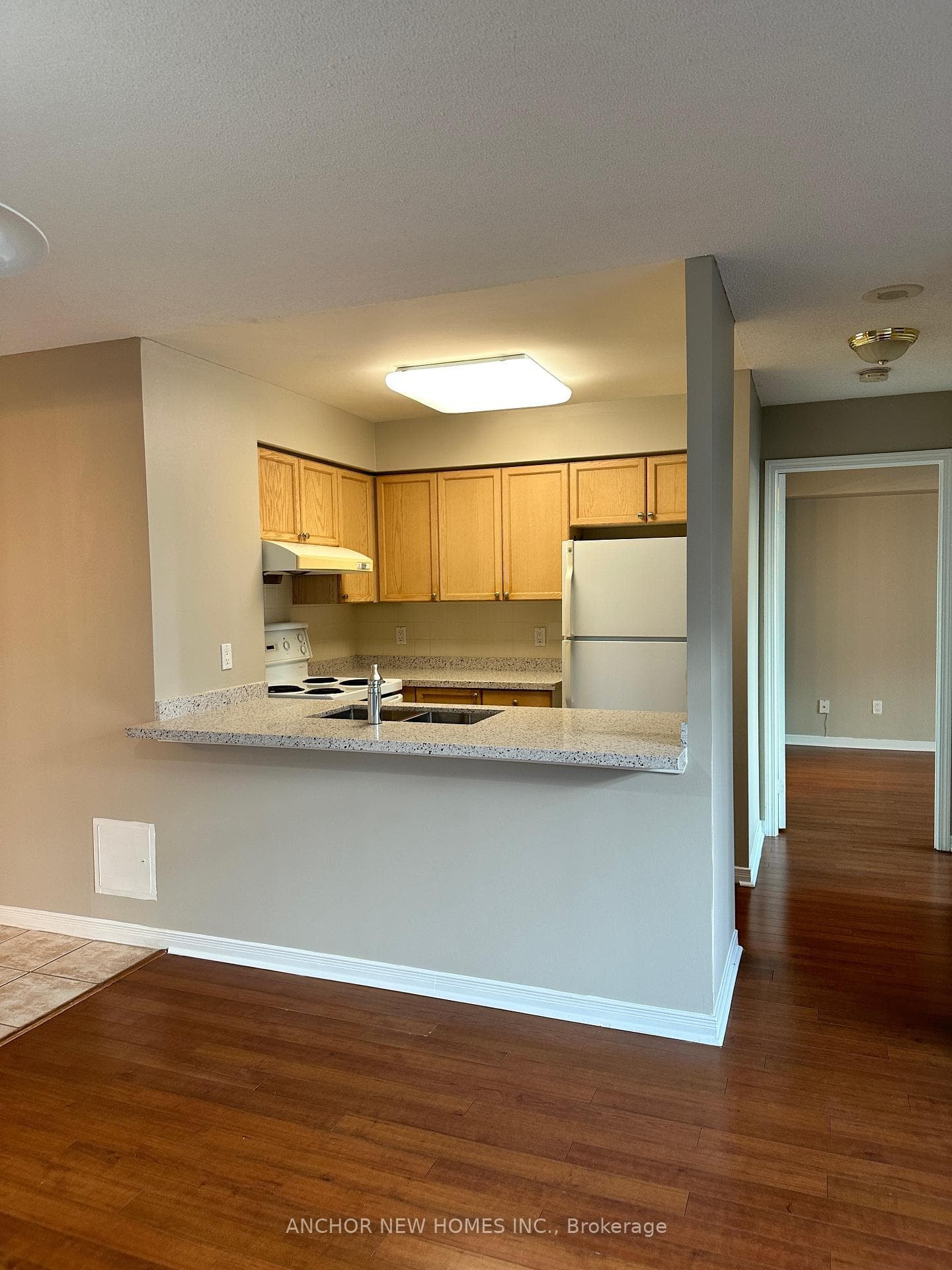 8 Hillcrest Avenue Unit 2201 photo 10