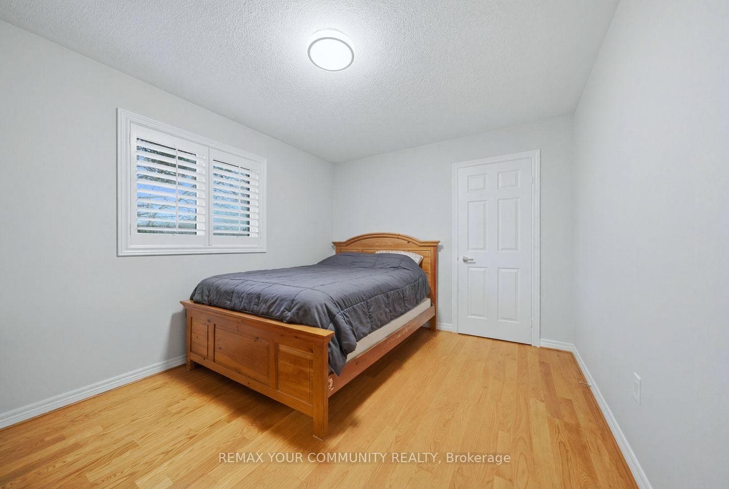 405 Searles Court photo 26