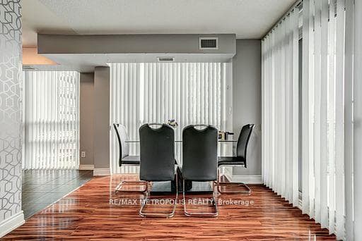 88 Grangeway Avenue Unit 609 photo 7