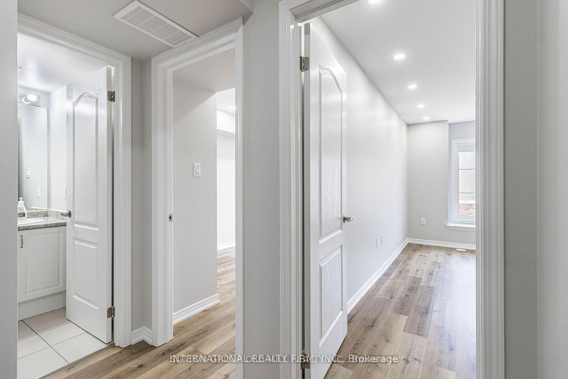 2441 Greenwich Drive Unit 124 photo 15