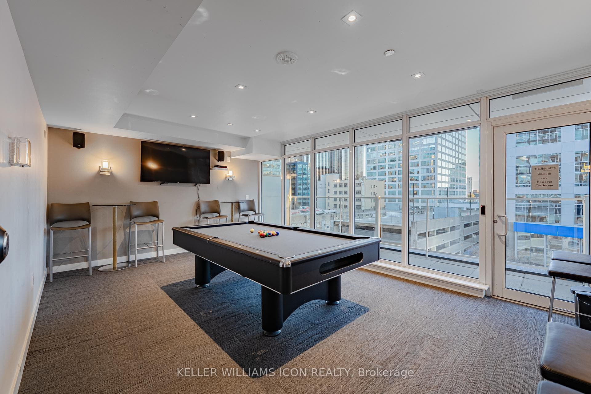 199 Slater Street Unit 2015 photo 34