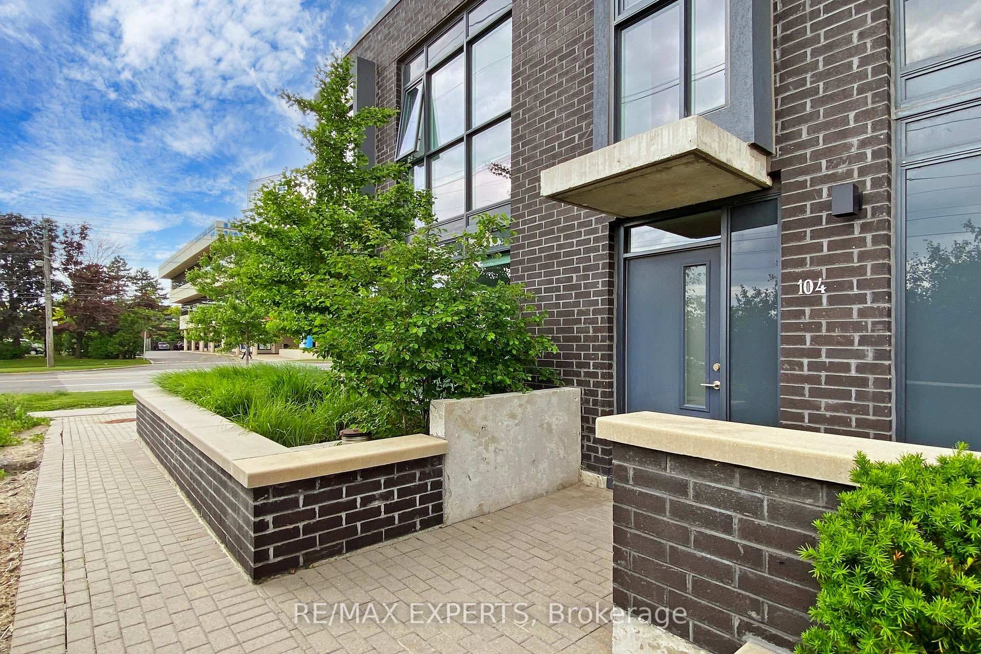 3237 Bayview Avenue Unit 104 photo 34