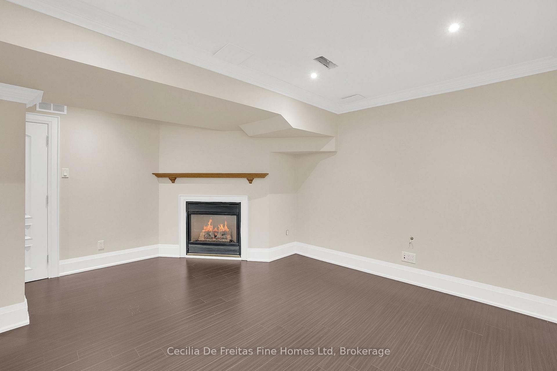 152 Longhouse Street Unit BSMT photo 17
