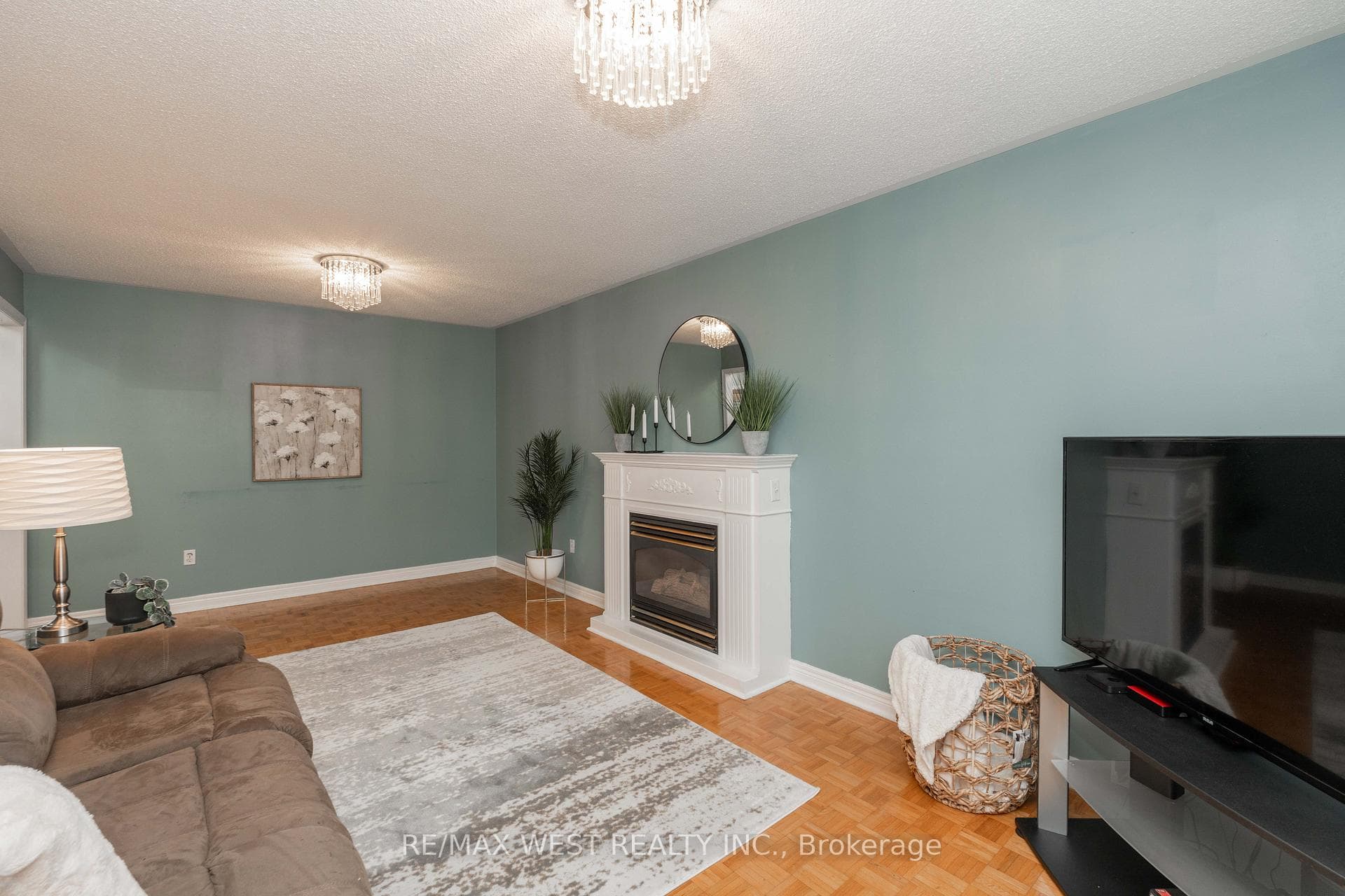 9 Sprucelands Avenue photo 9