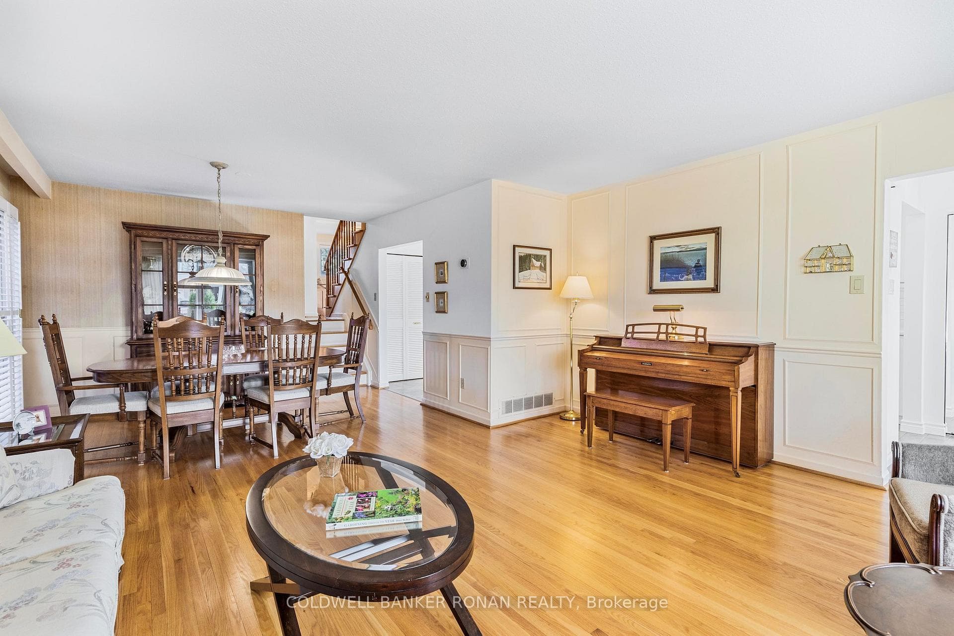 36 Donalbain Crescent photo 14