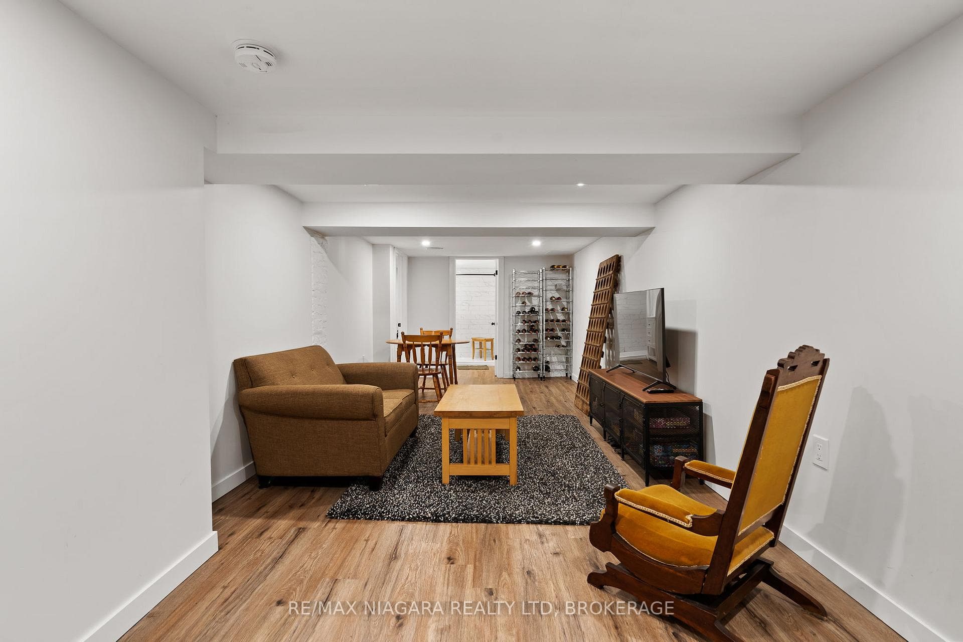 72 BEECH Street photo 19