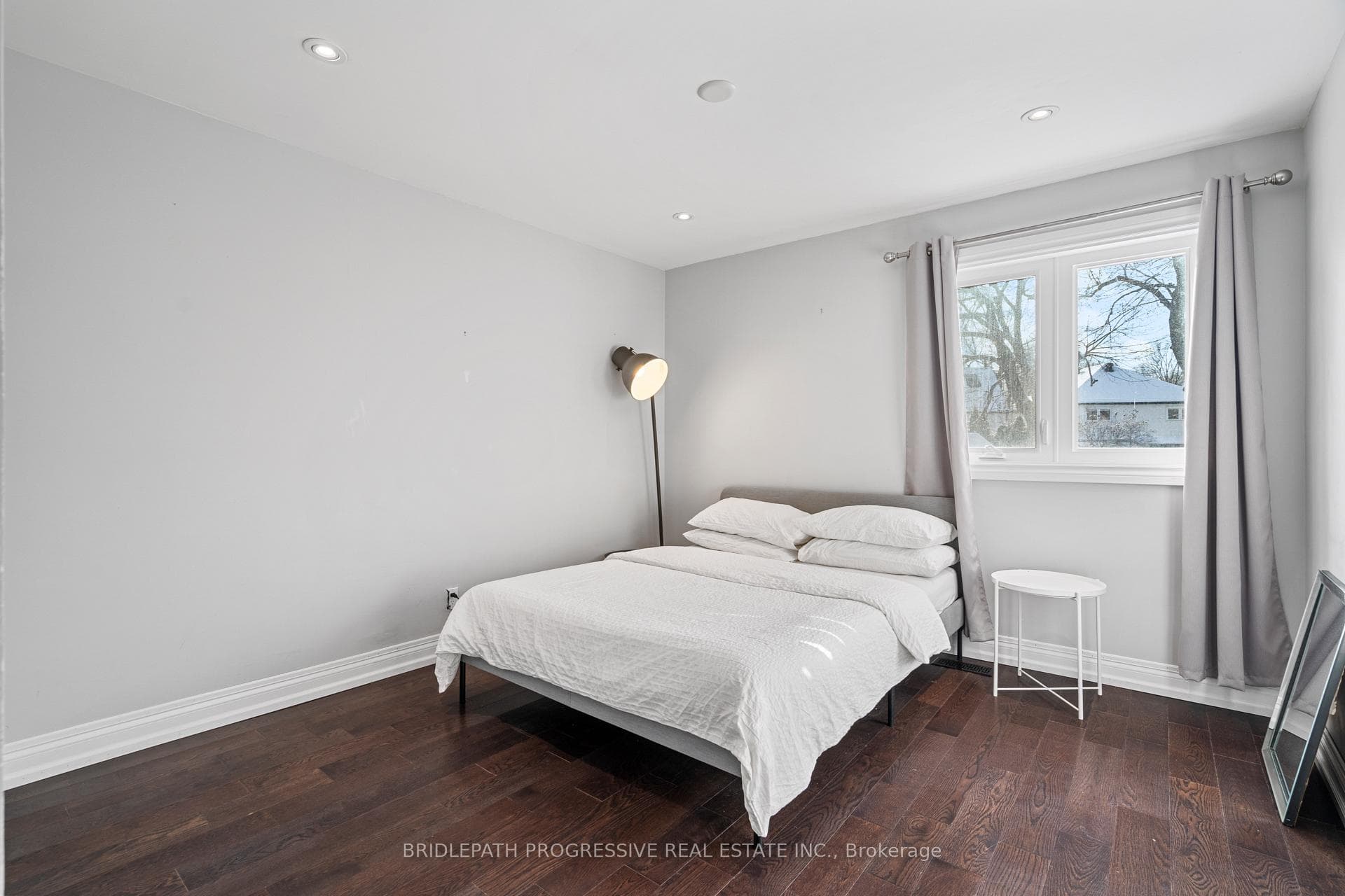 289 Burnett Avenue photo 14