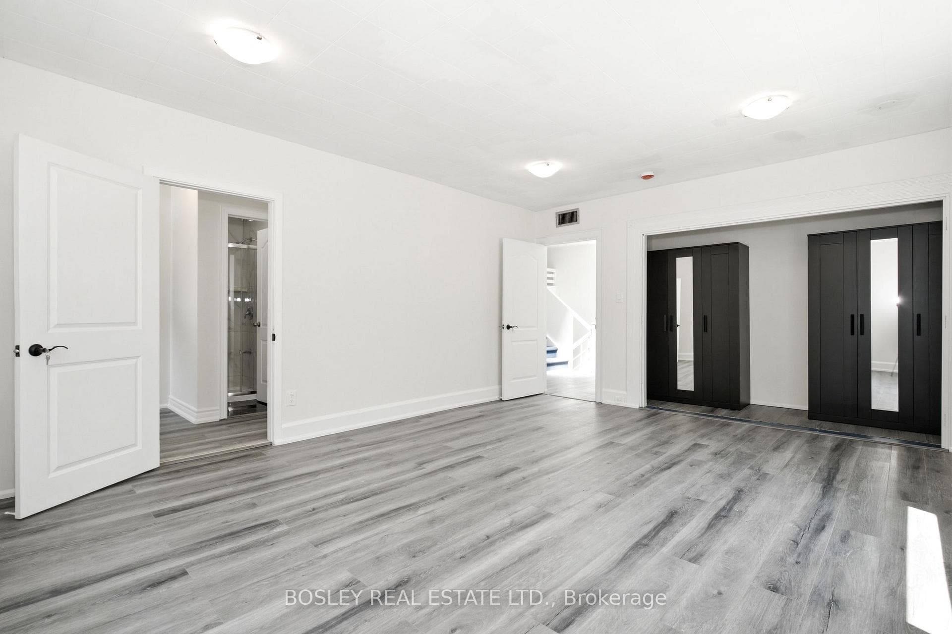 88 Laird Drive photo 16