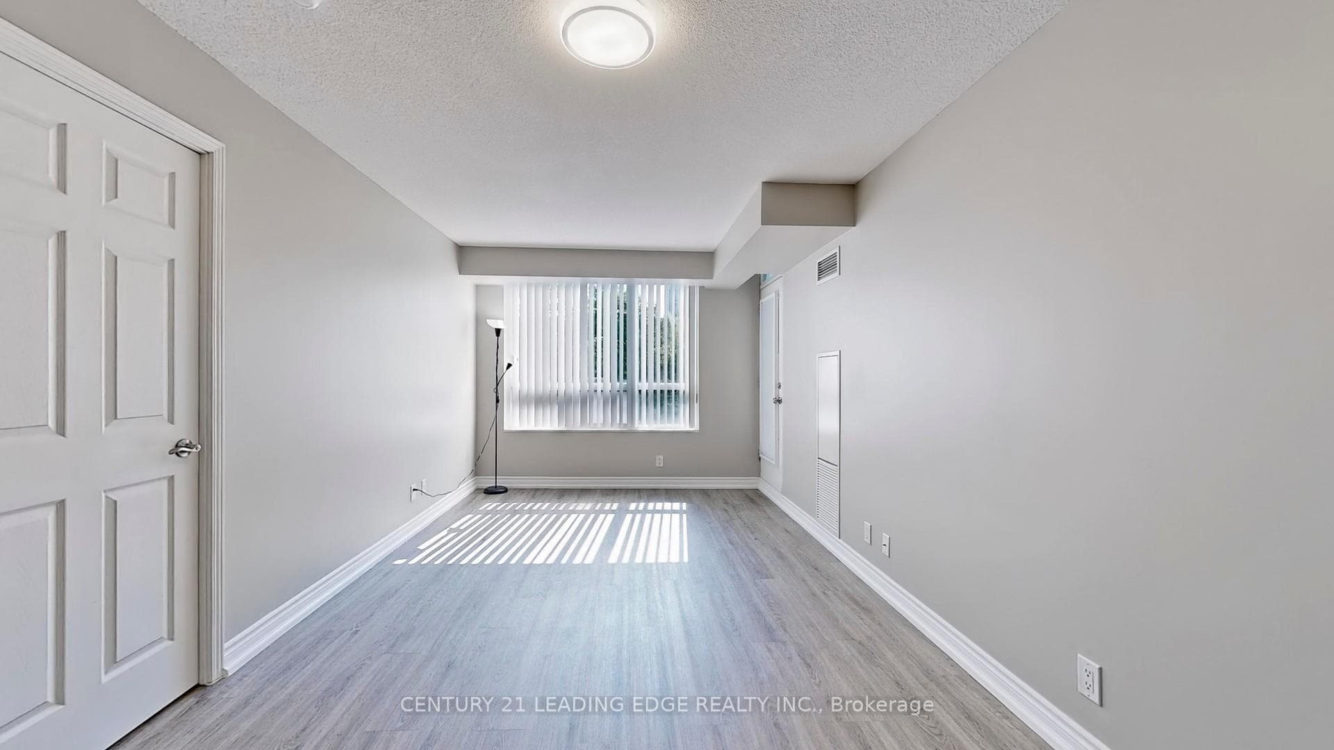 68 Grangeway Avenue Unit 312 photo 7