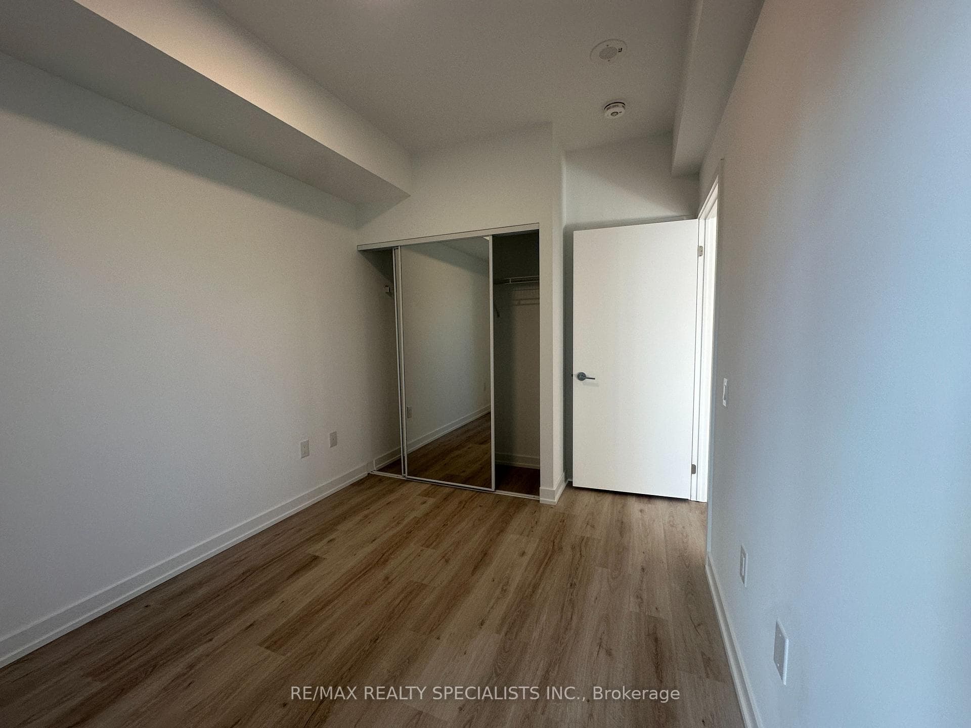 395 Square One Drive Unit 1507 photo 18