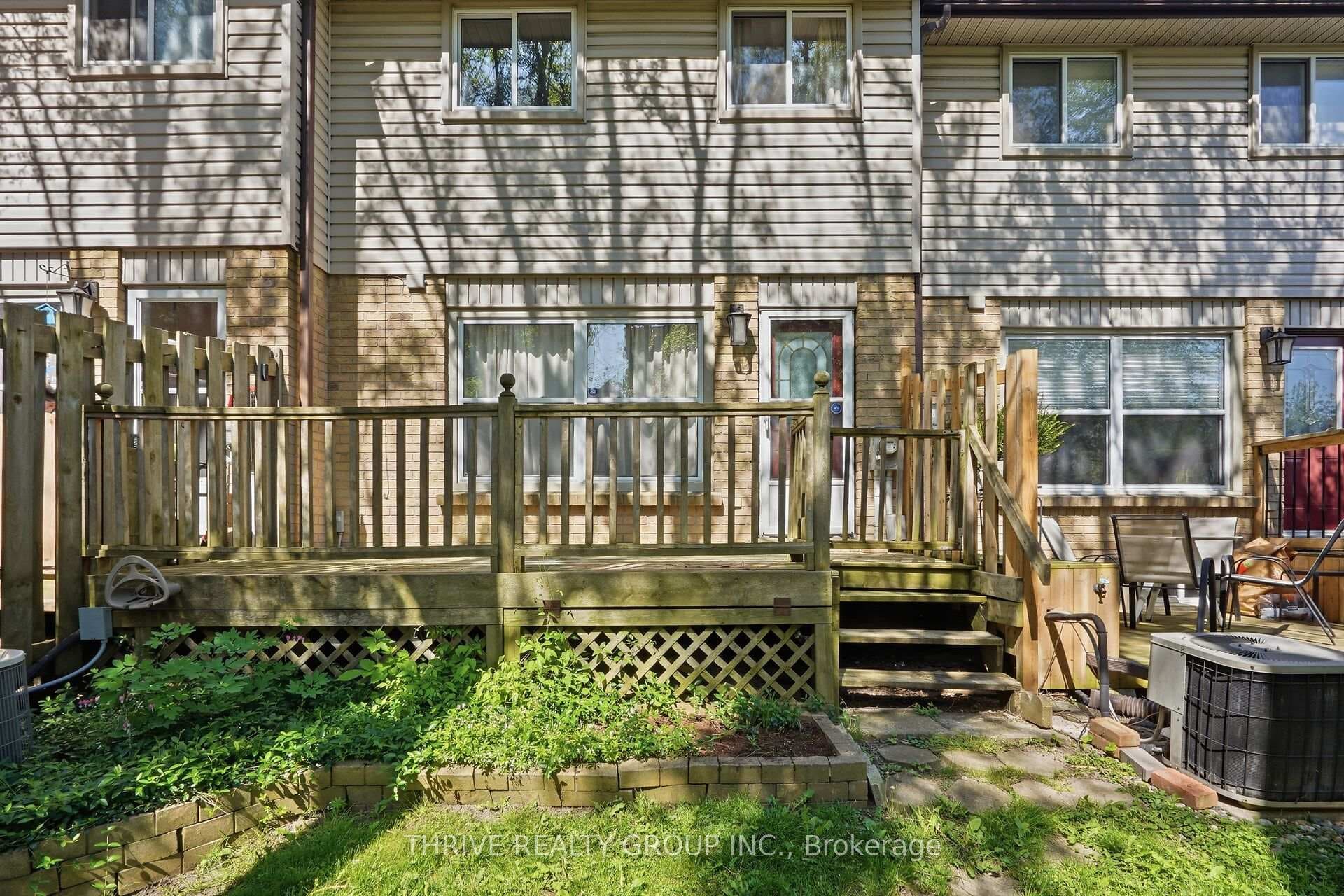 215 Commissioners Road Unit 10 photo 28