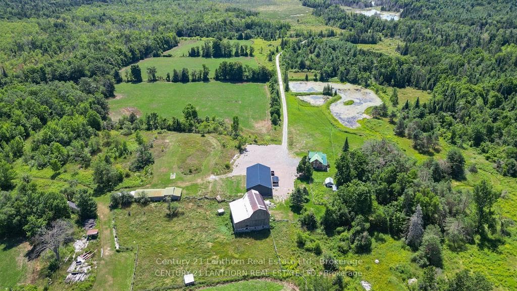 495 Barker Road photo 47