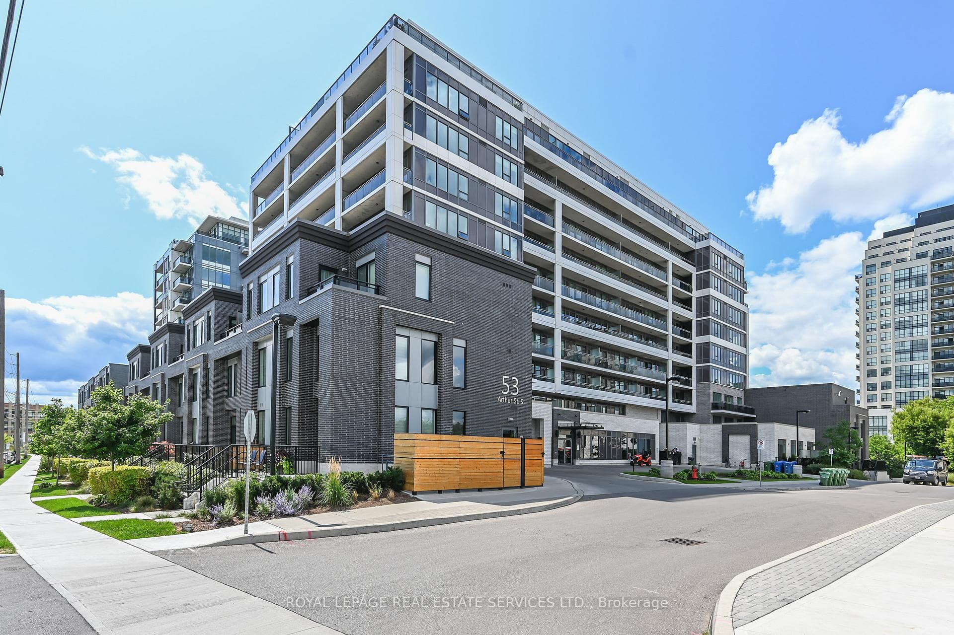53 Arthur Street Unit 314 photo 1