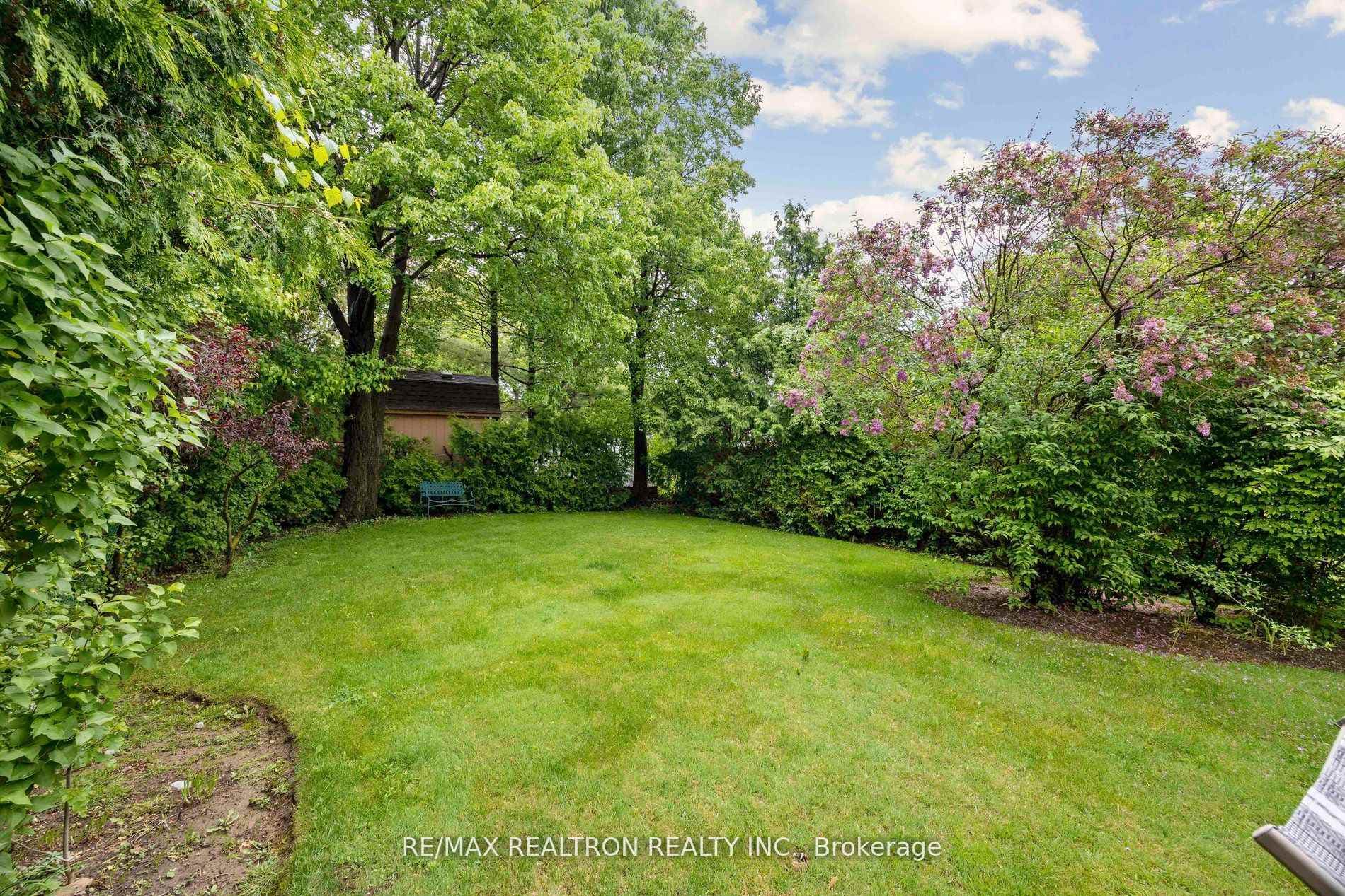 167 Faywood Boulevard photo 39