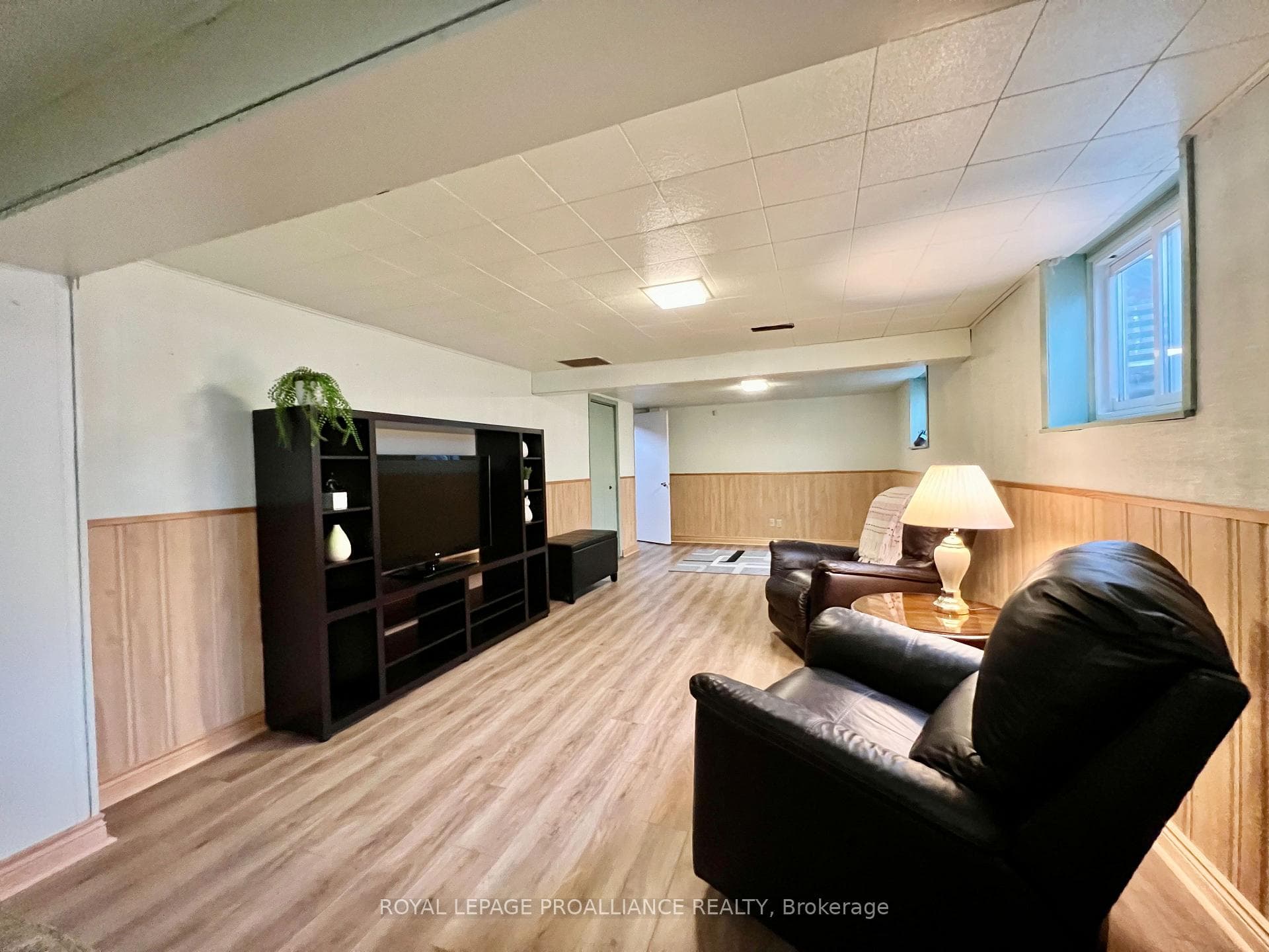 25 McFee Street photo 19