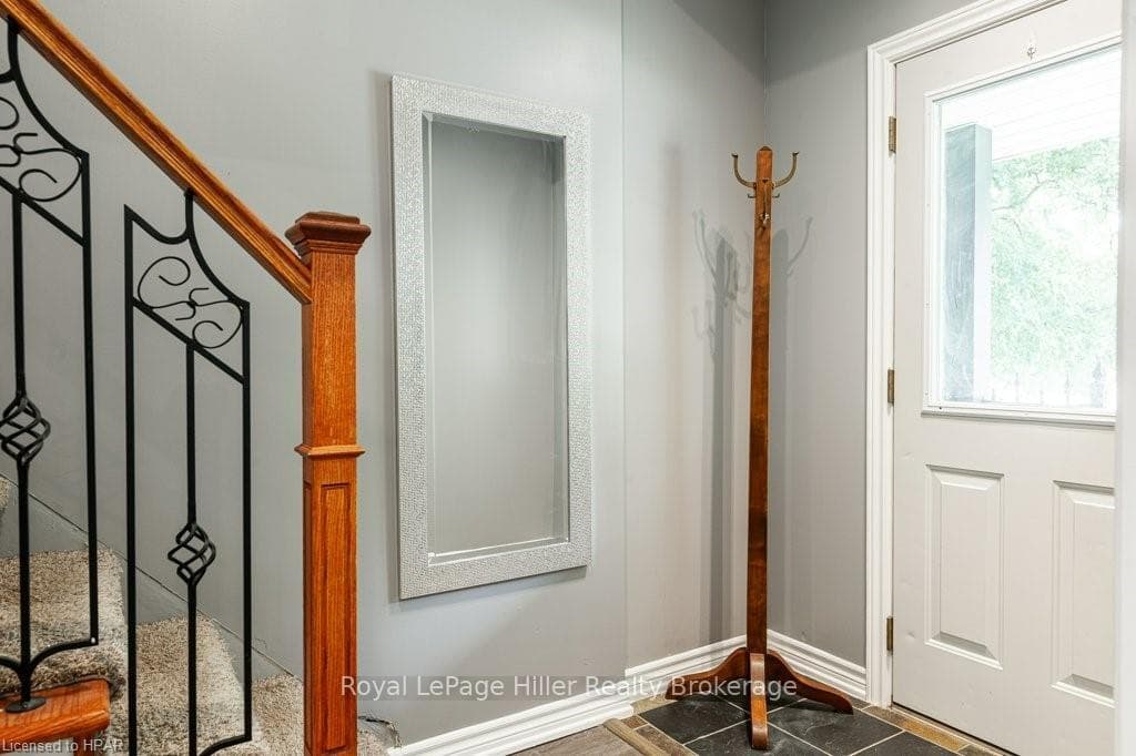 20 WHYTE Avenue photo 3