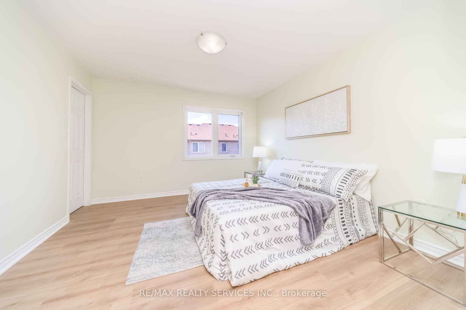 39 Baycliffe Crescent photo 25