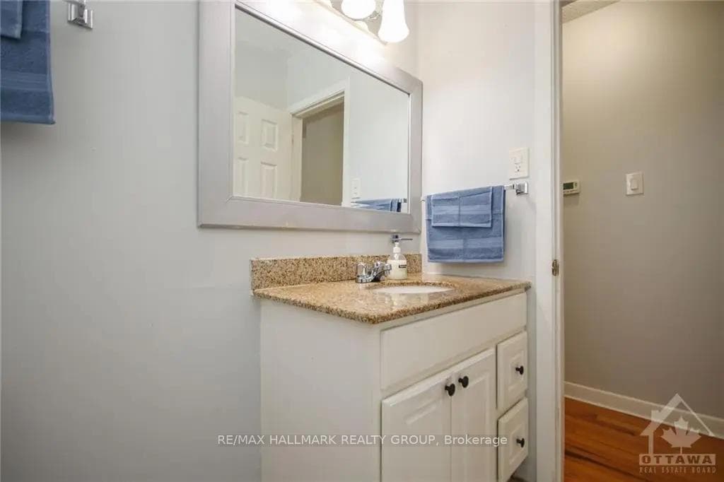 45 Hilliard Avenue photo 11