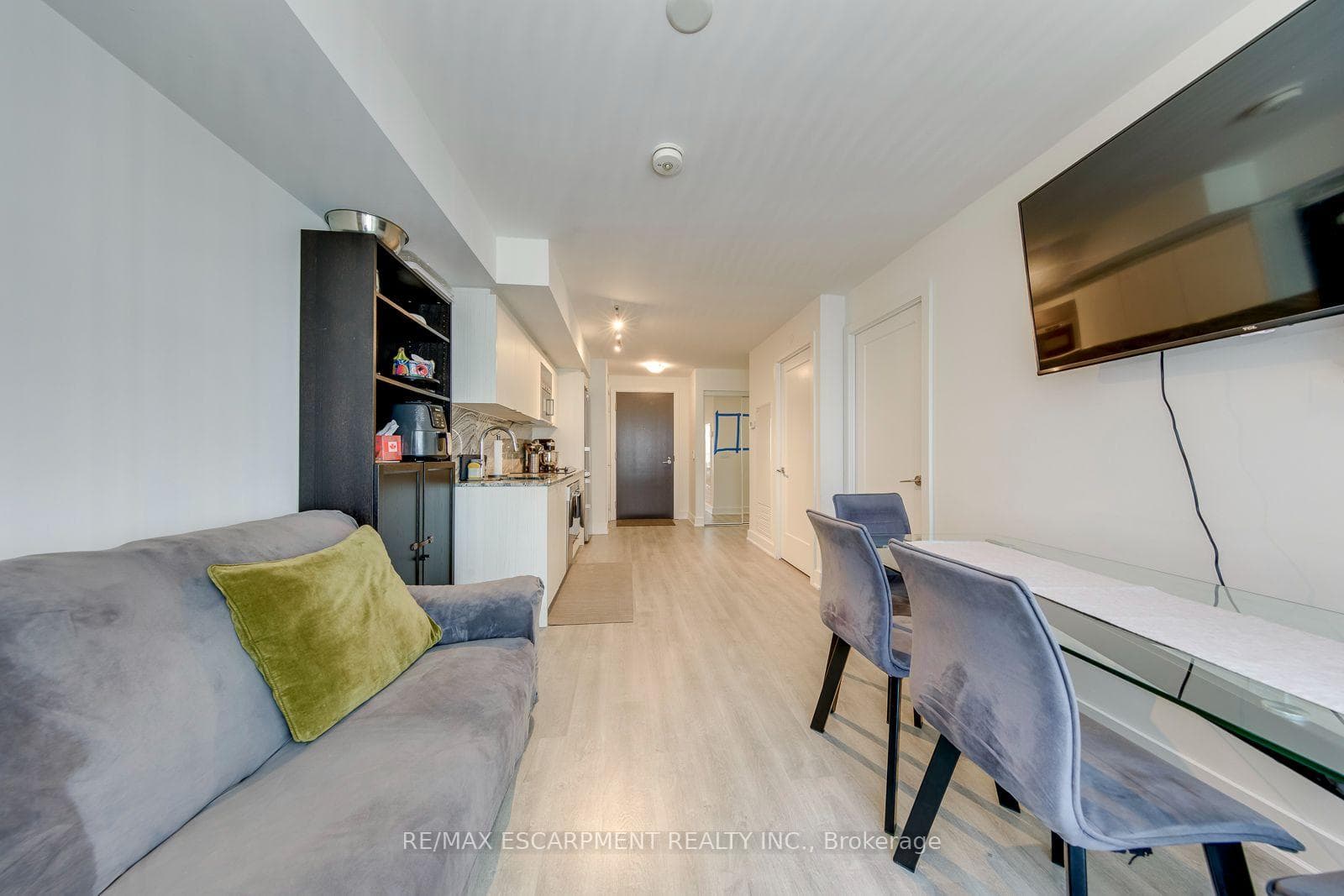 5 Mabelle Avenue Unit 2832 photo 19