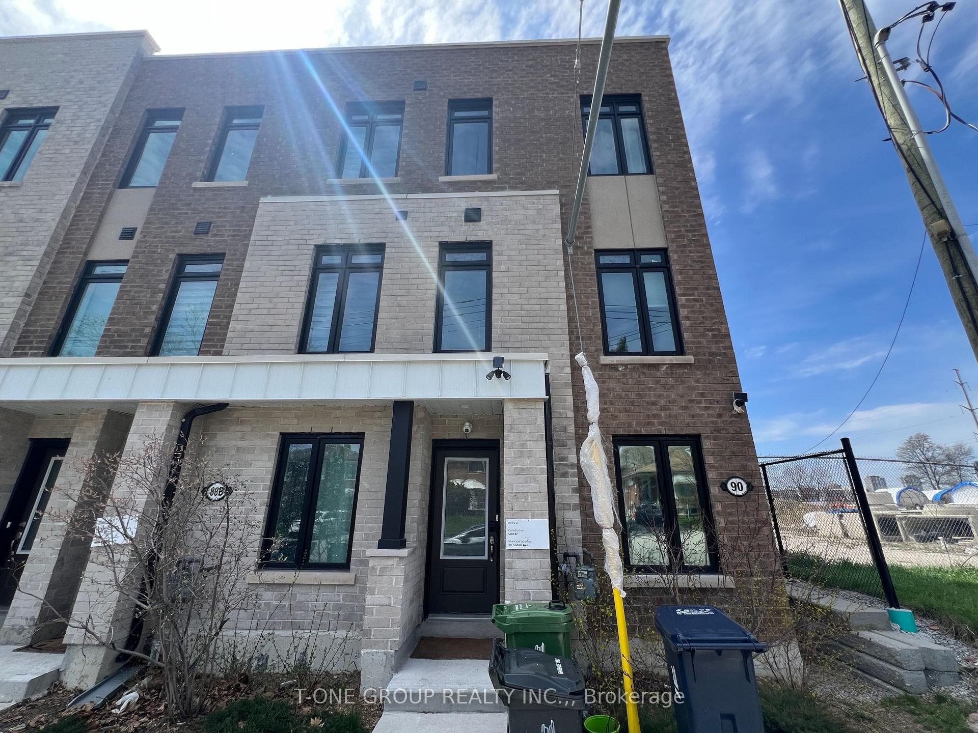 90 Tisdale Avenue photo 1