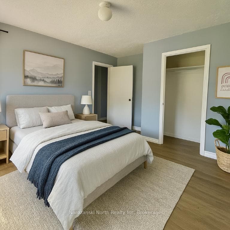Apt 1