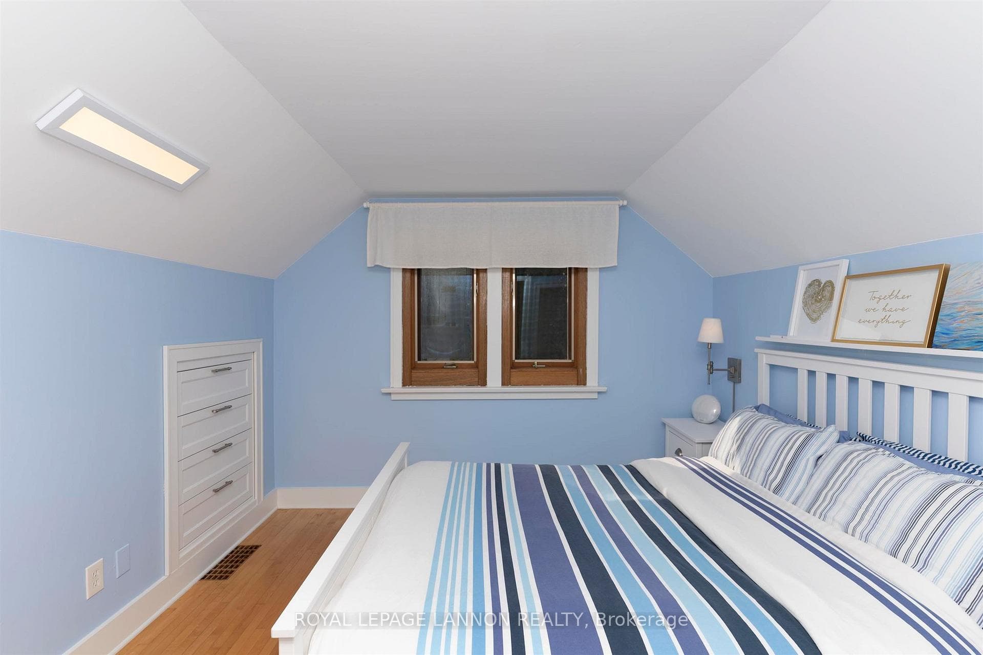 320 Wolseley Street photo 11