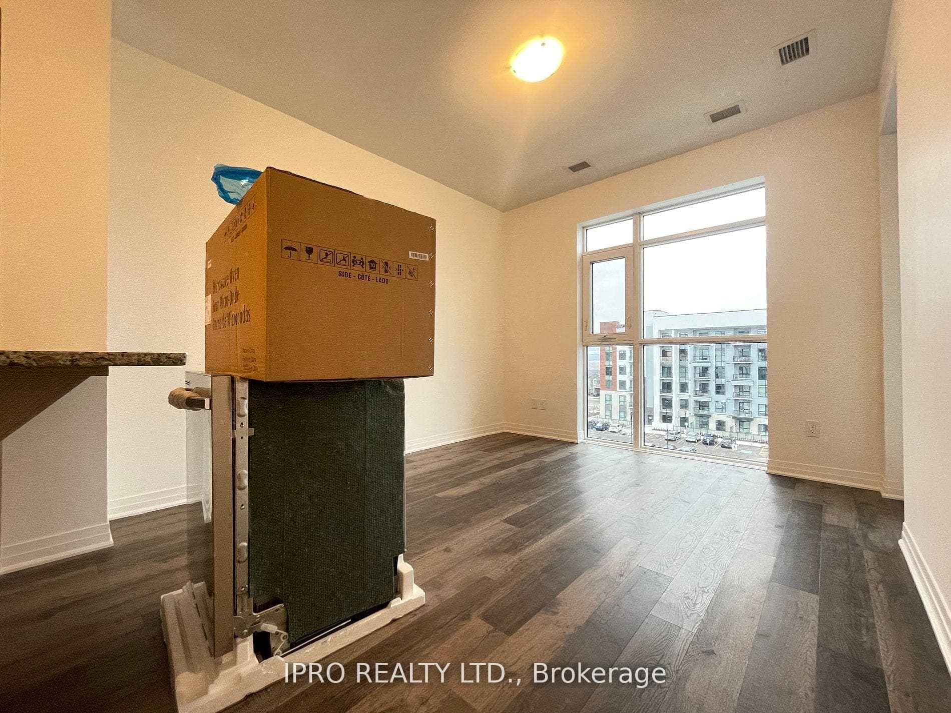 470 Gordon Krantz Avenue Unit 511 photo 8
