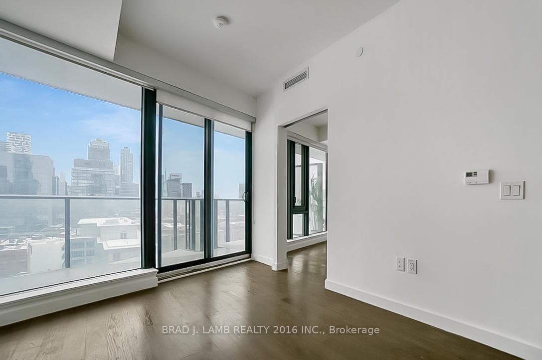 2A Church Street Unit 1608 photo 6