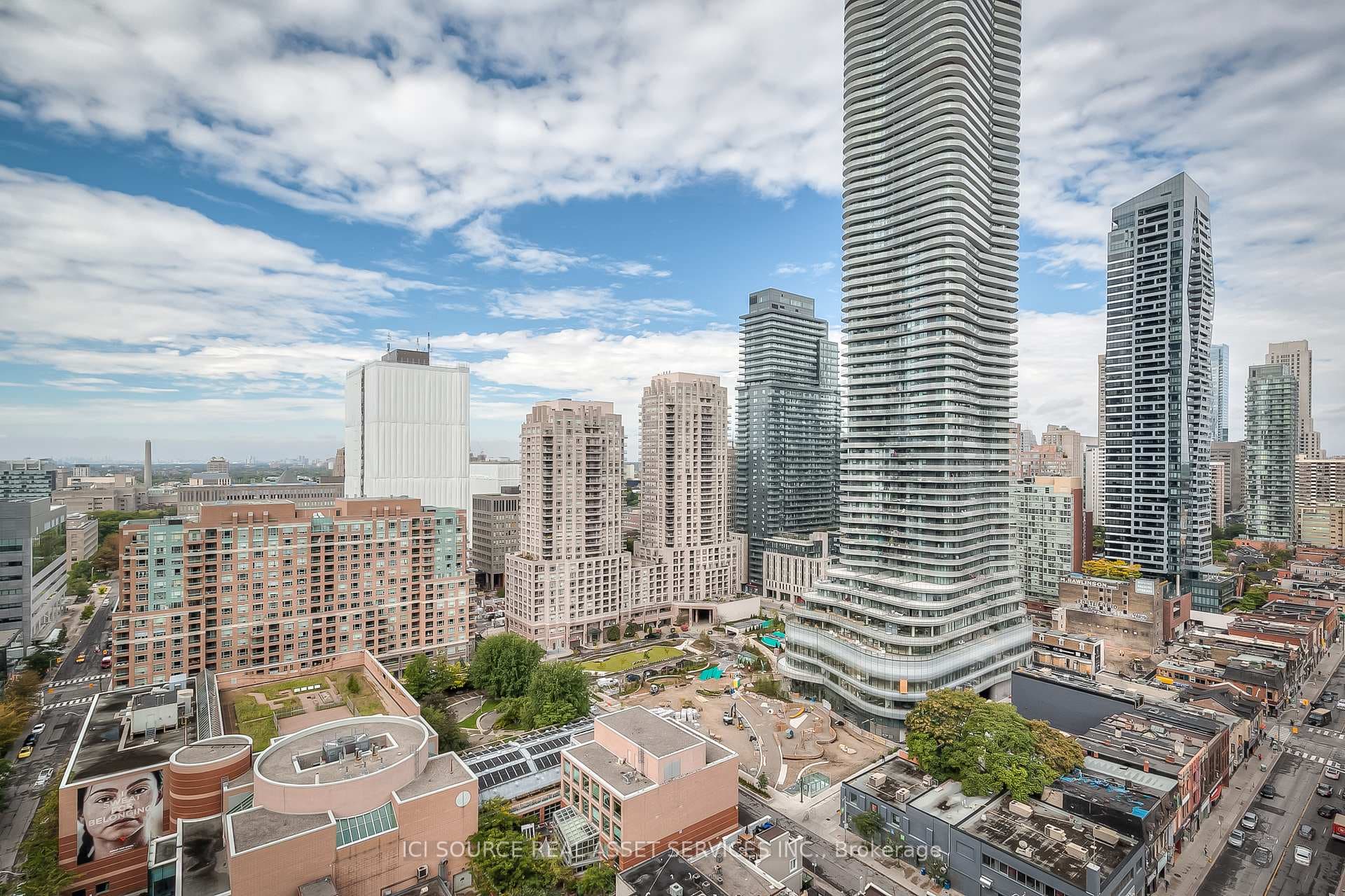 501 Yonge Street Unit 1902 photo 1