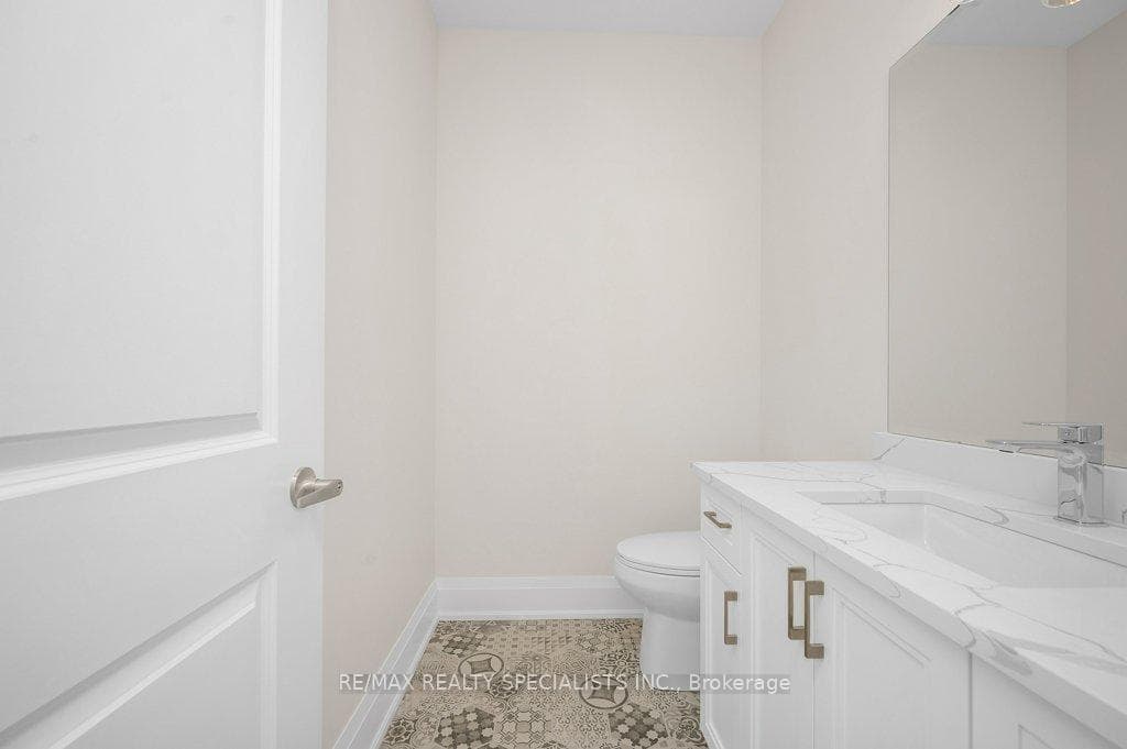 137 Peter Street photo 16