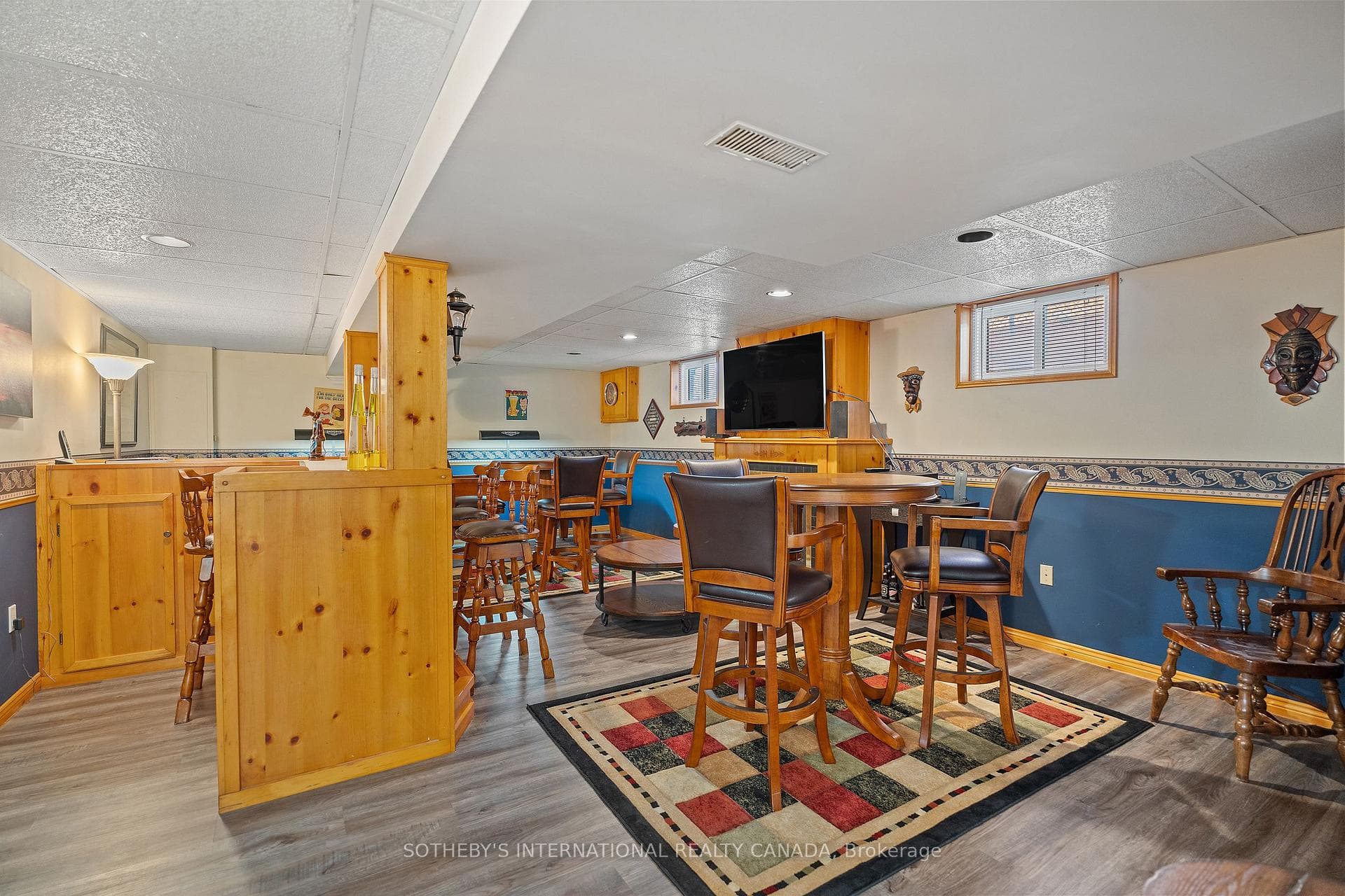 104 Golden Boulevard photo 20