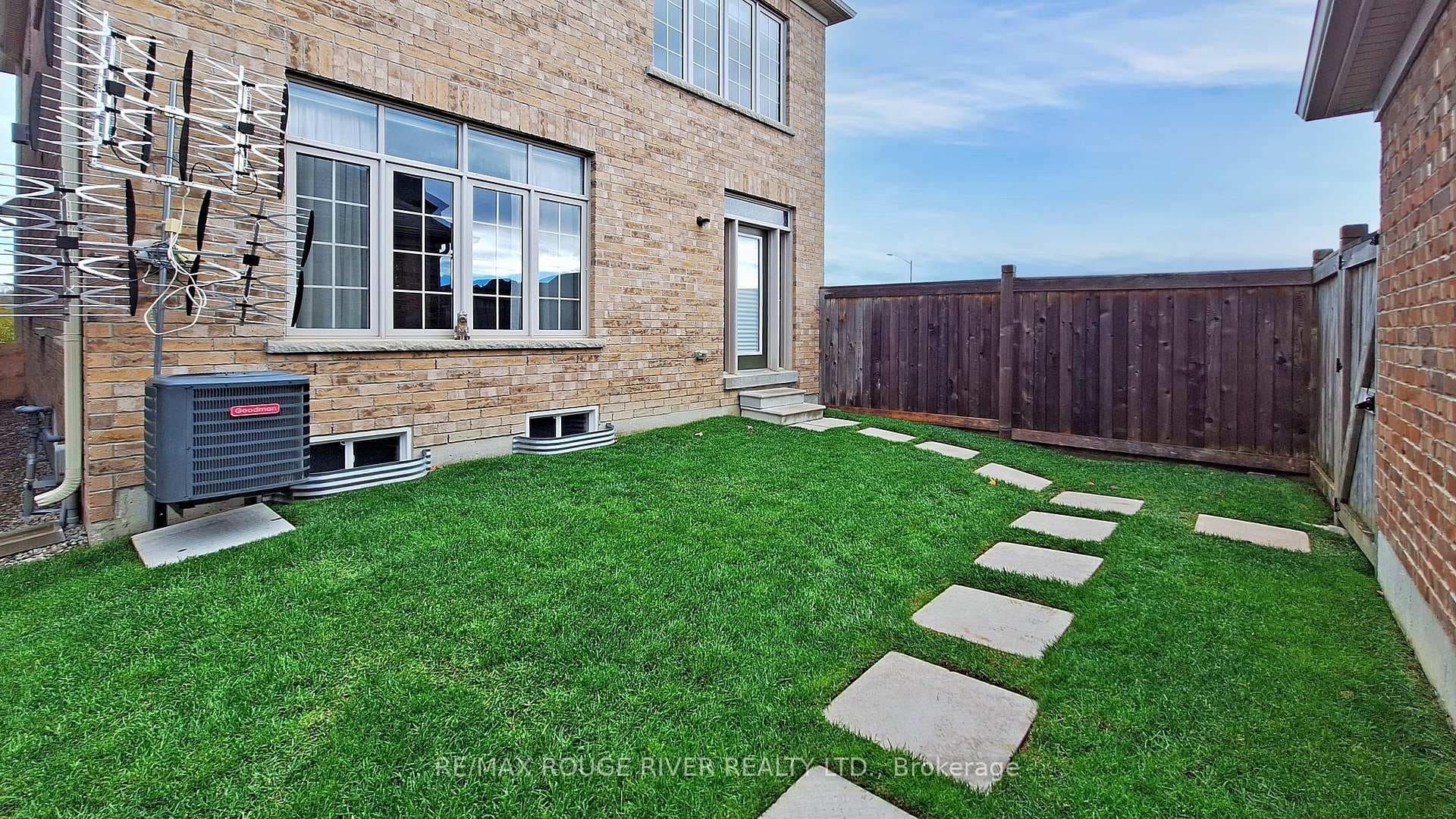 2732 Donald Cousens Parkway photo 43