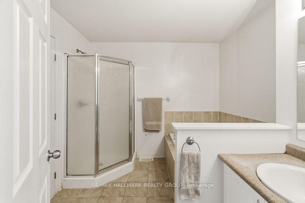 79 Chesapeake Crescent photo 24