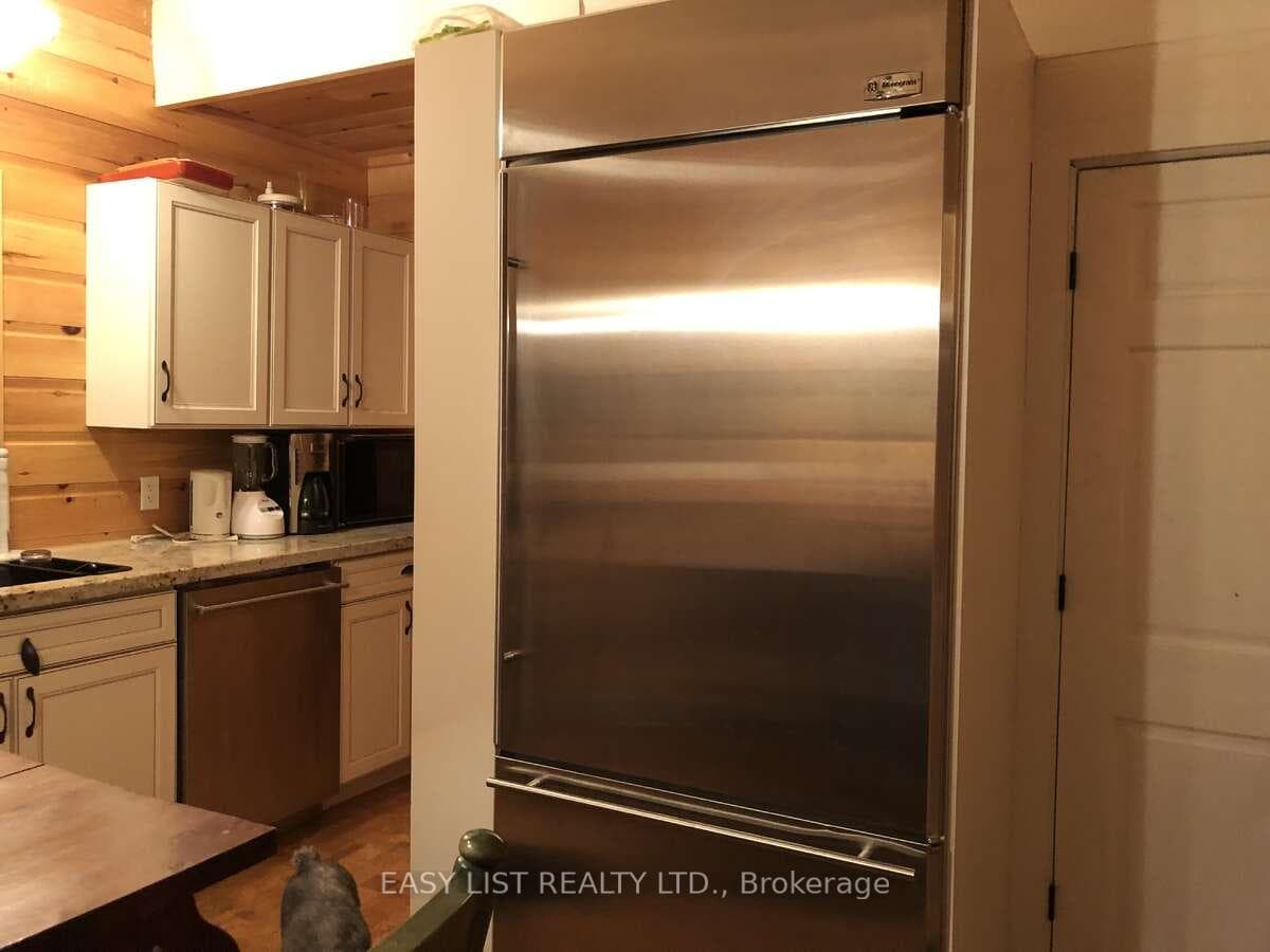 58 Leslie Frost Lane photo 15
